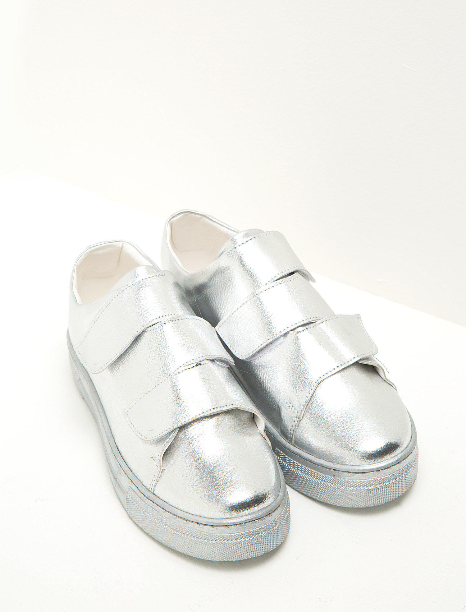  Kadın Bağcıksız Ayakkabı