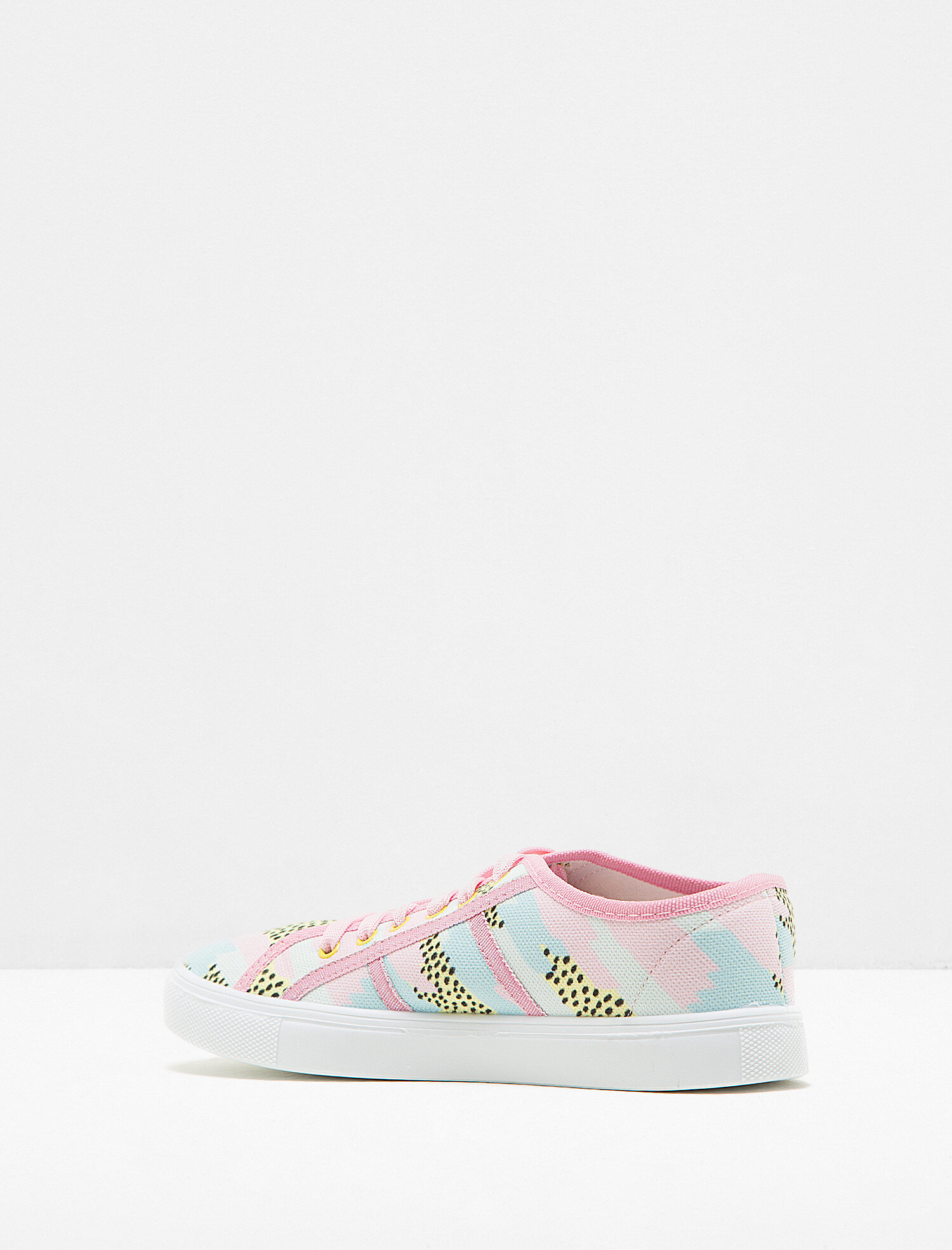 Kadın Bağcıklı Ayakkabı