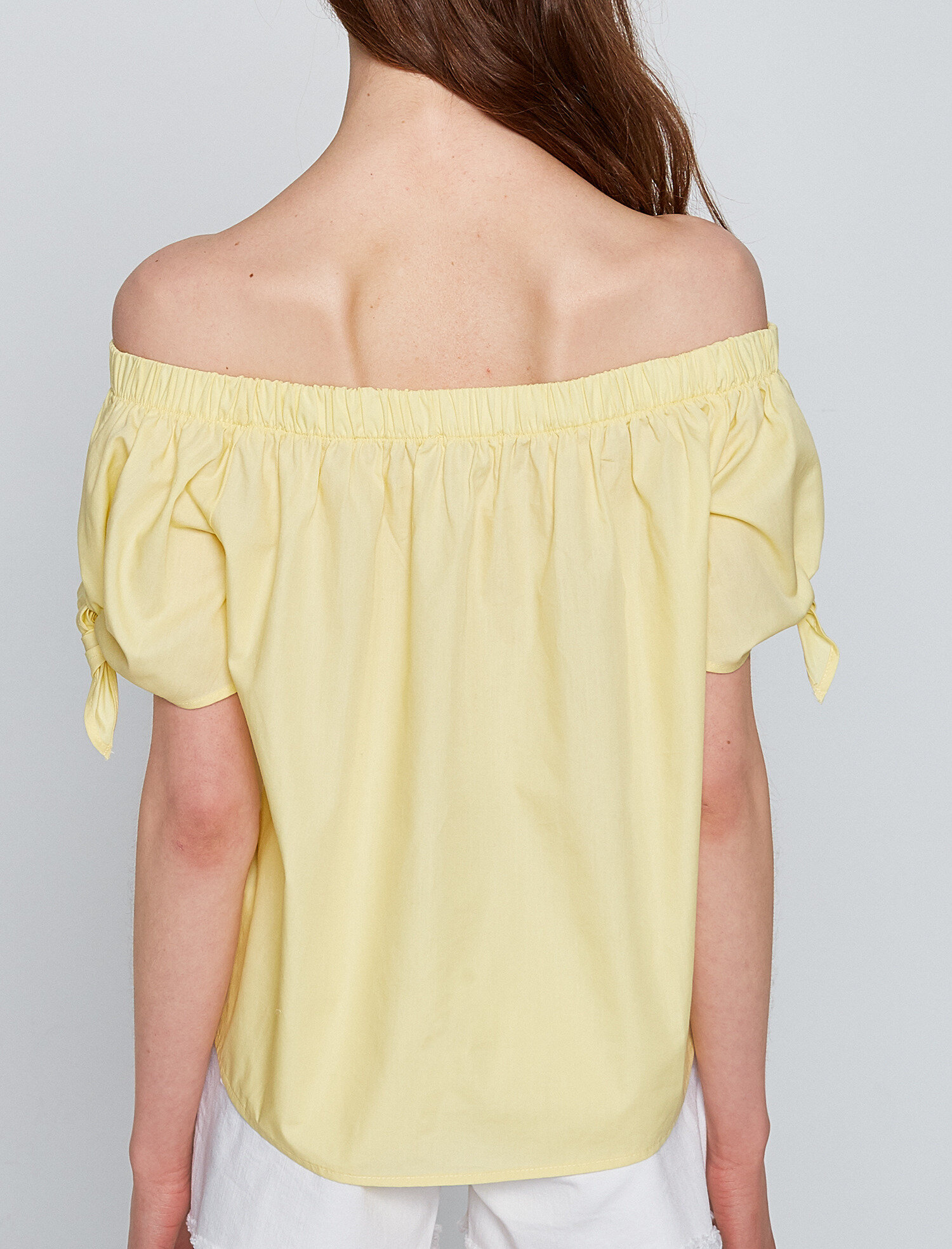   Nakış Detaylı Bluz