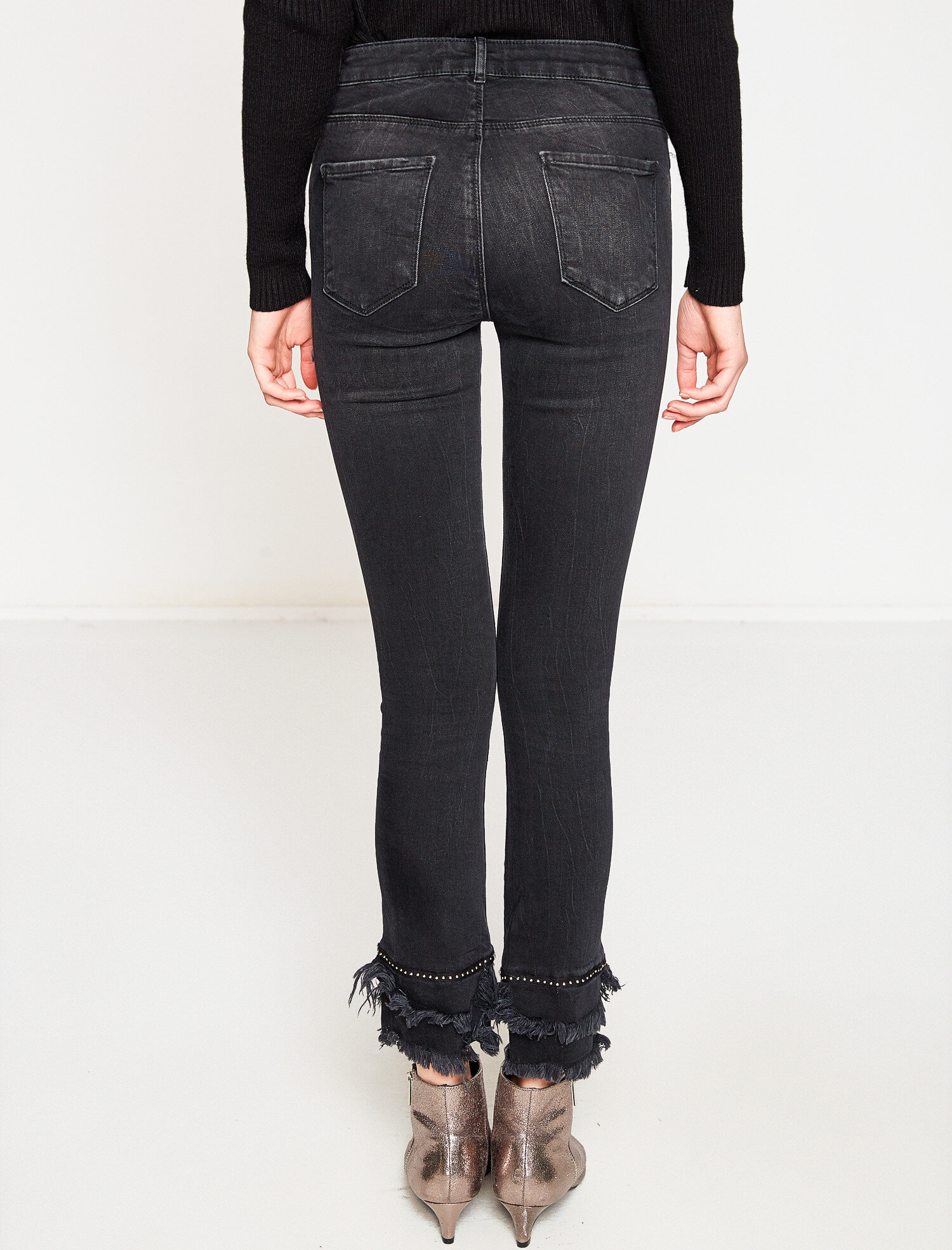   Püskül Detaylı Jean Pantolon