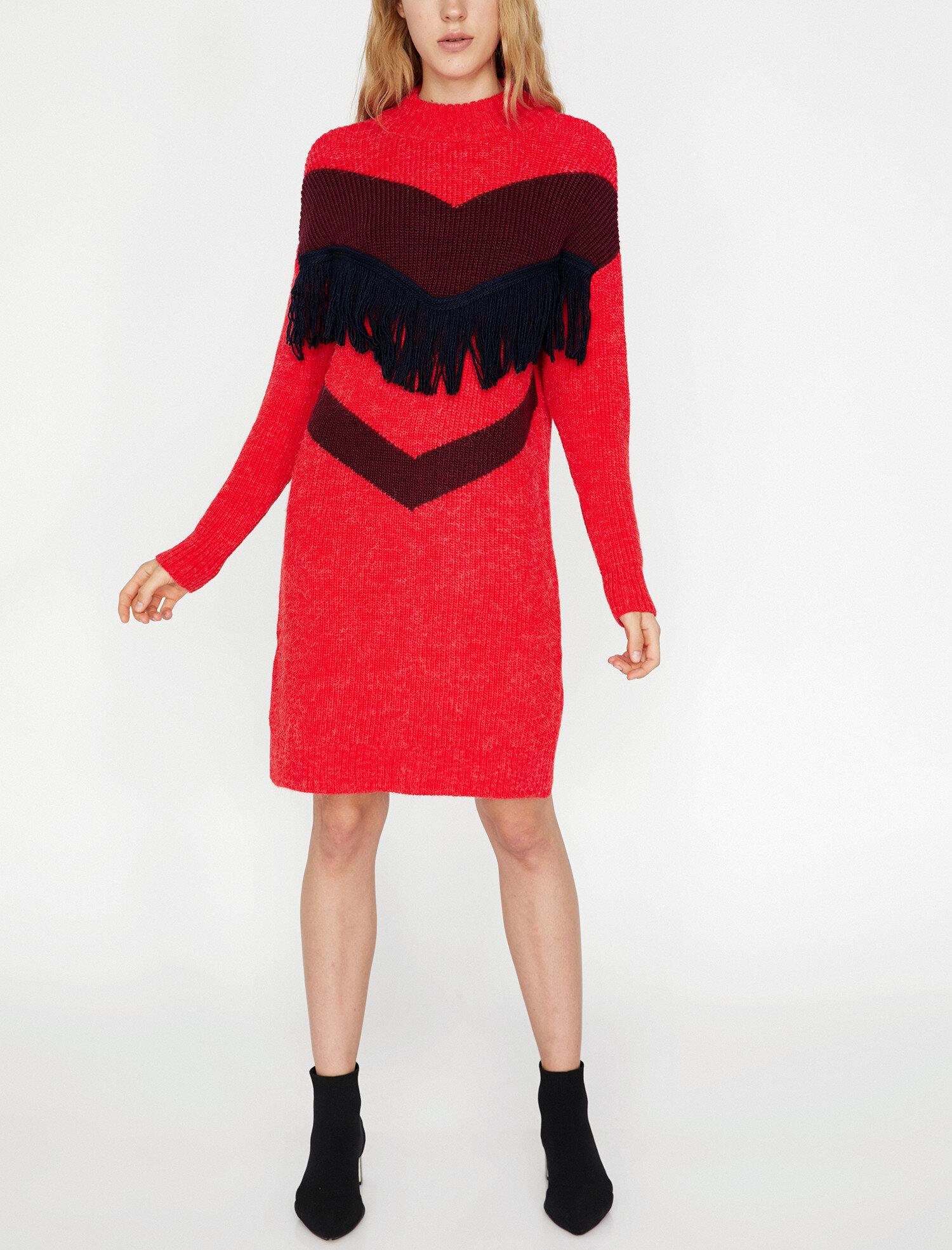   Püskül Detaylı Triko Elbise