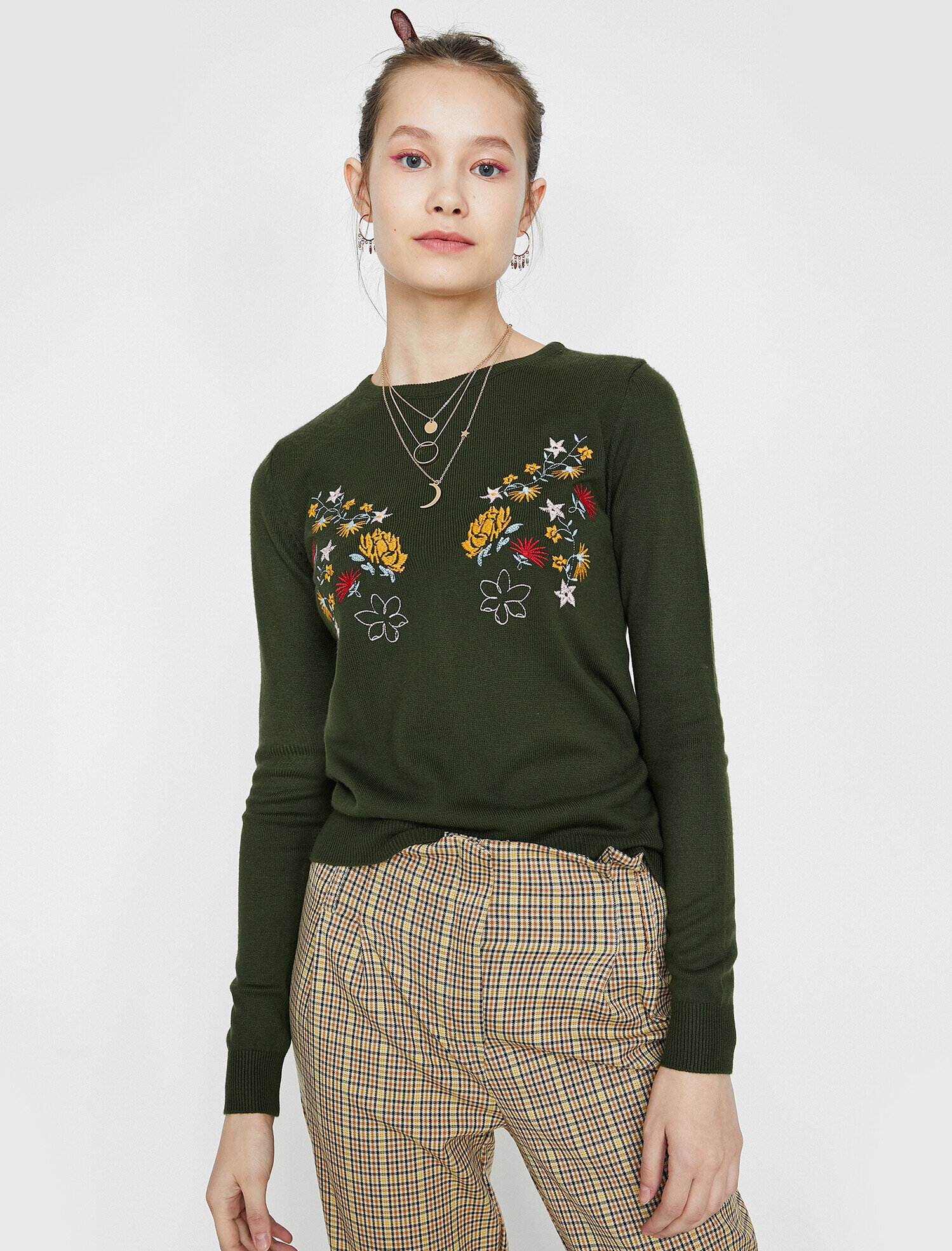   İşleme Detaylı Triko Kazak