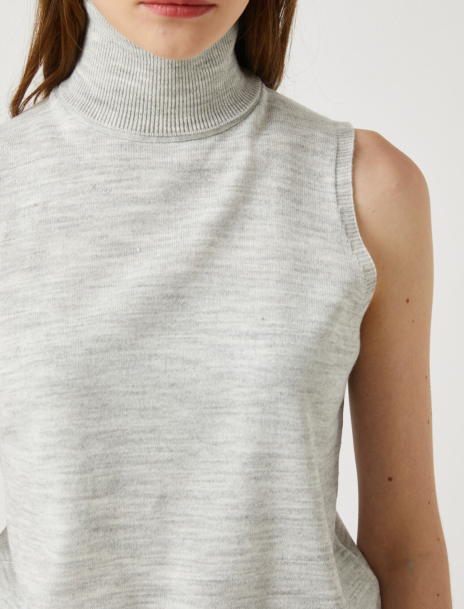   Balıkçı Yaka Kolsuz Triko Atlet