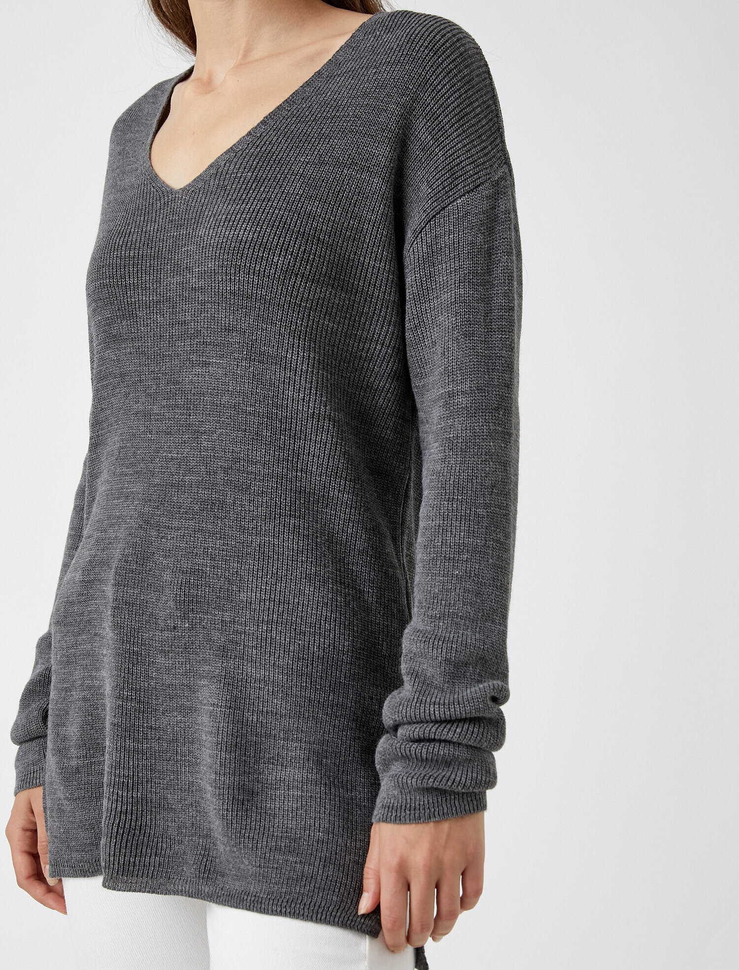   V Yaka Uzun Kollu Basic Triko Kazak Kaşmir Dokulu