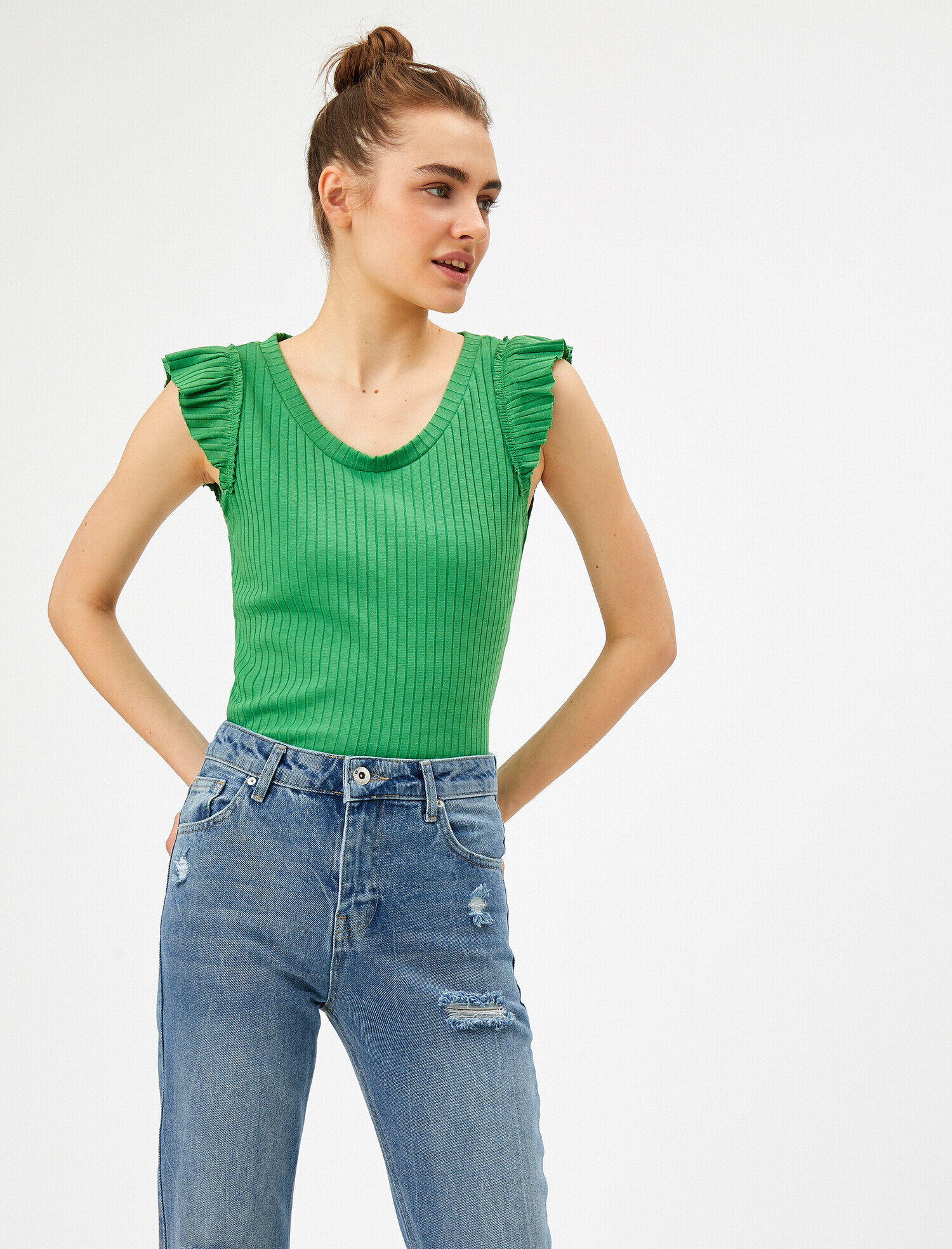   Fitilli Atlet Fırfırlı