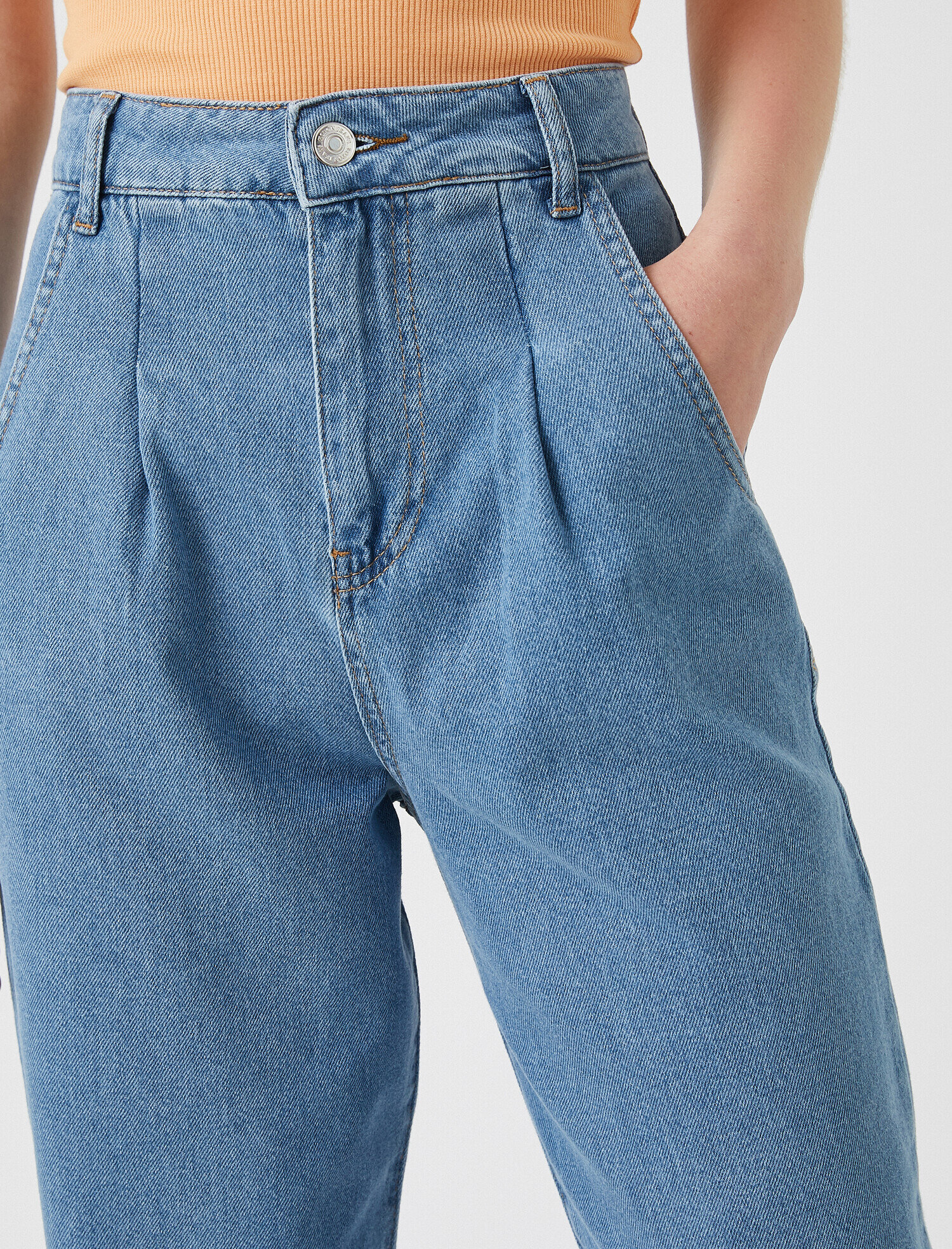 Slouchy Jean - Yüksek Bel Baldırı Bol Paçada Darlaşan Salaş Kesim Pantolon