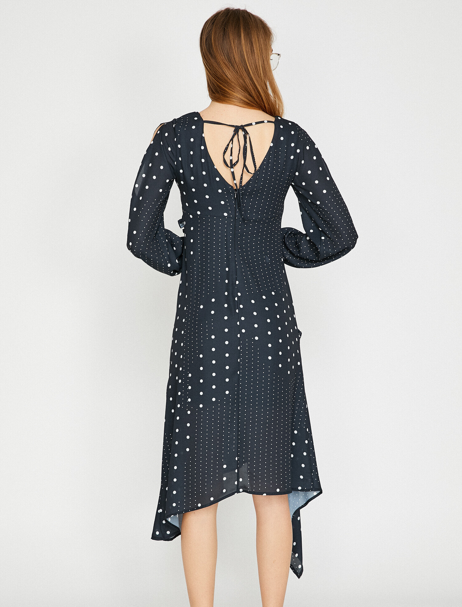   Puantiye Detaylı Elbise