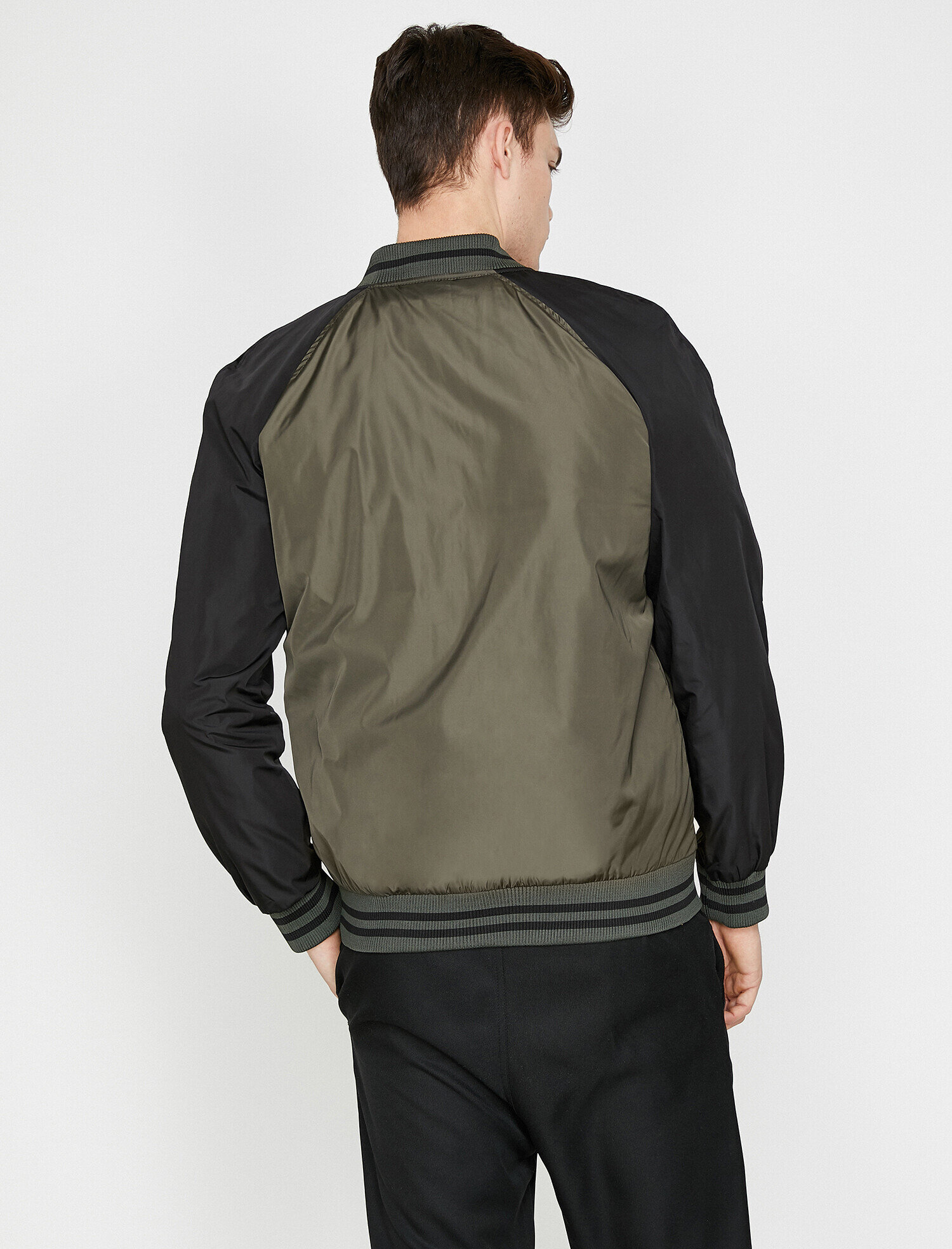   Aplikeli Kolej Ceket