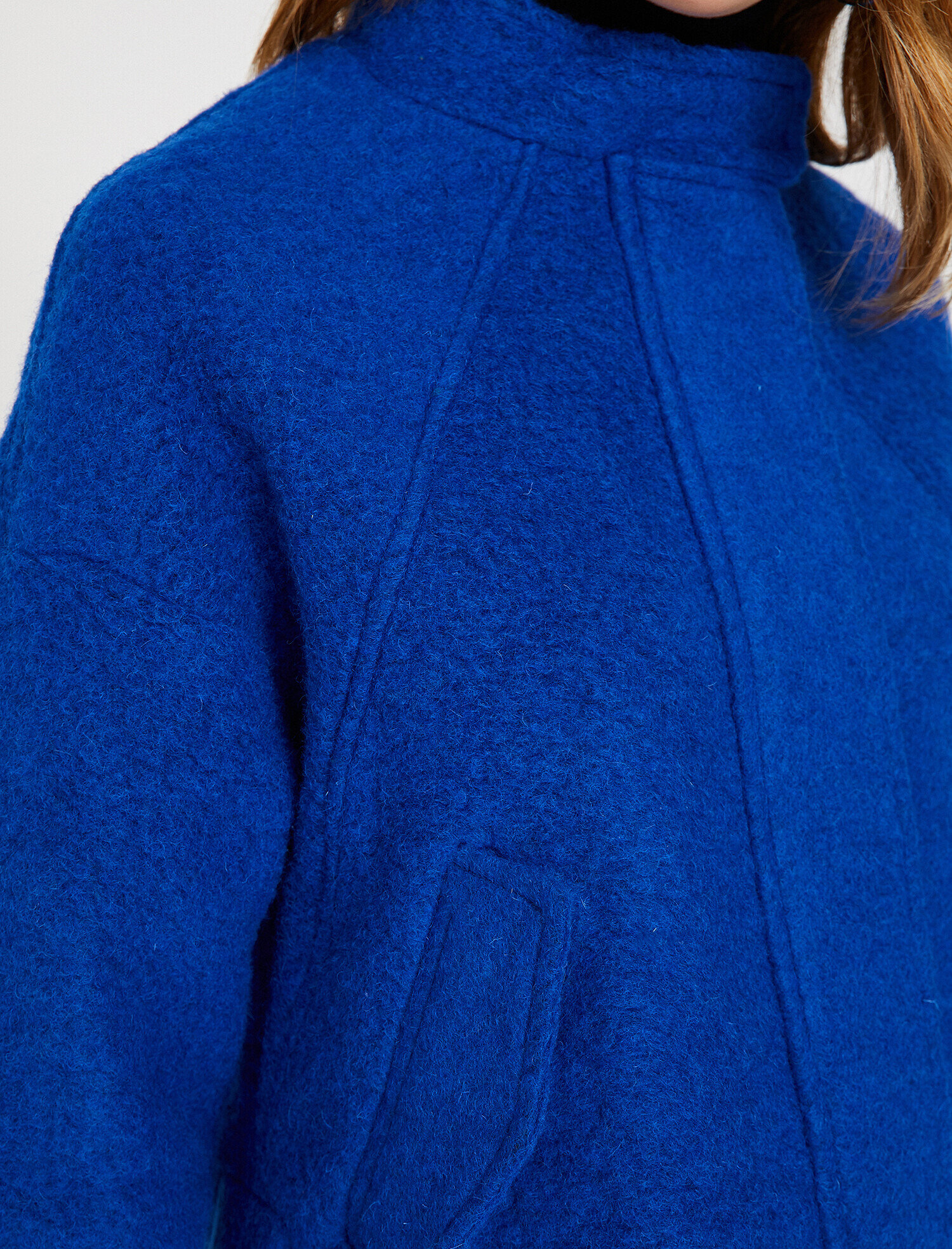   Yüksek Yaka Uzun Kollu Cep Detaylı Kaban