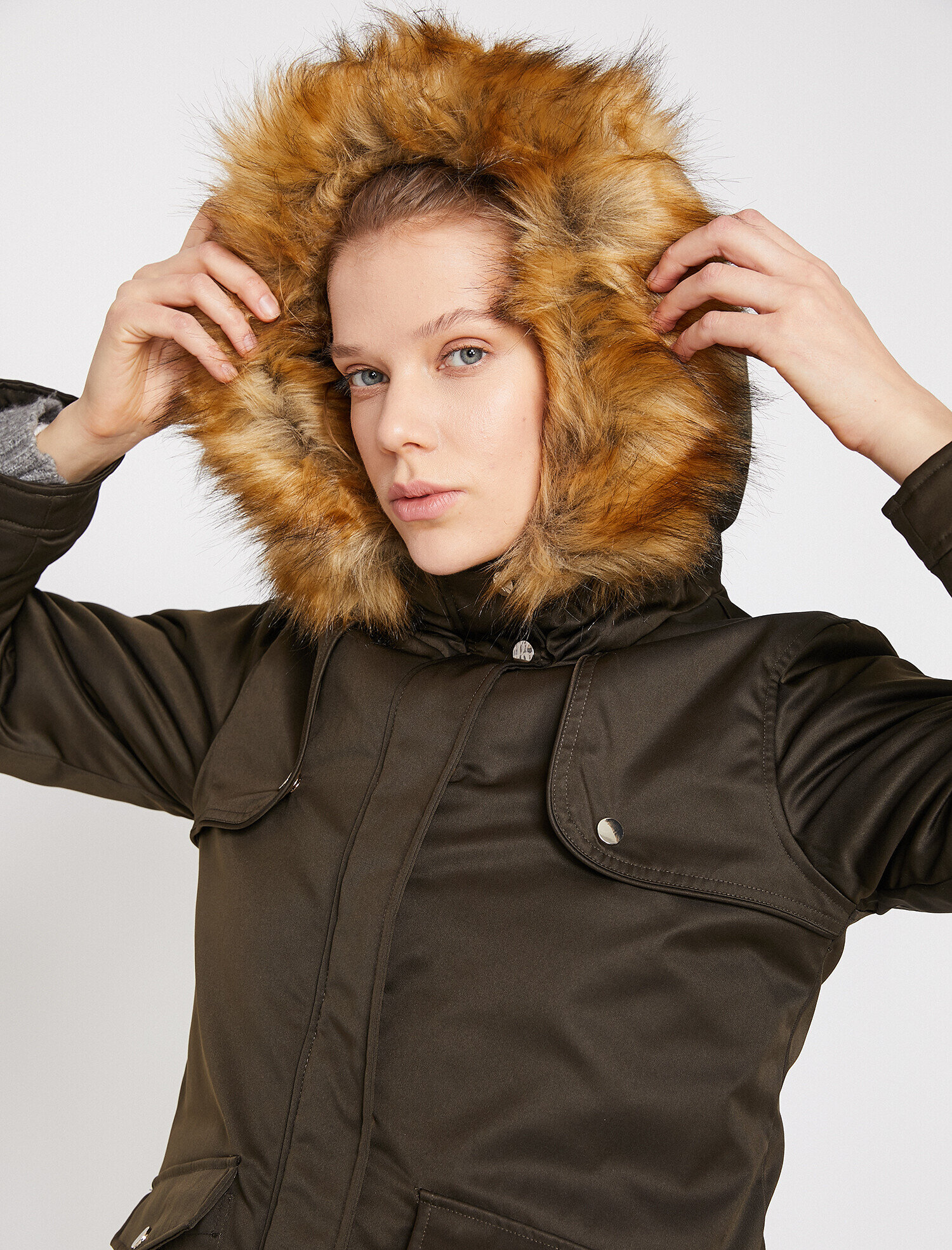   Suni Kürk Detaylı Parka