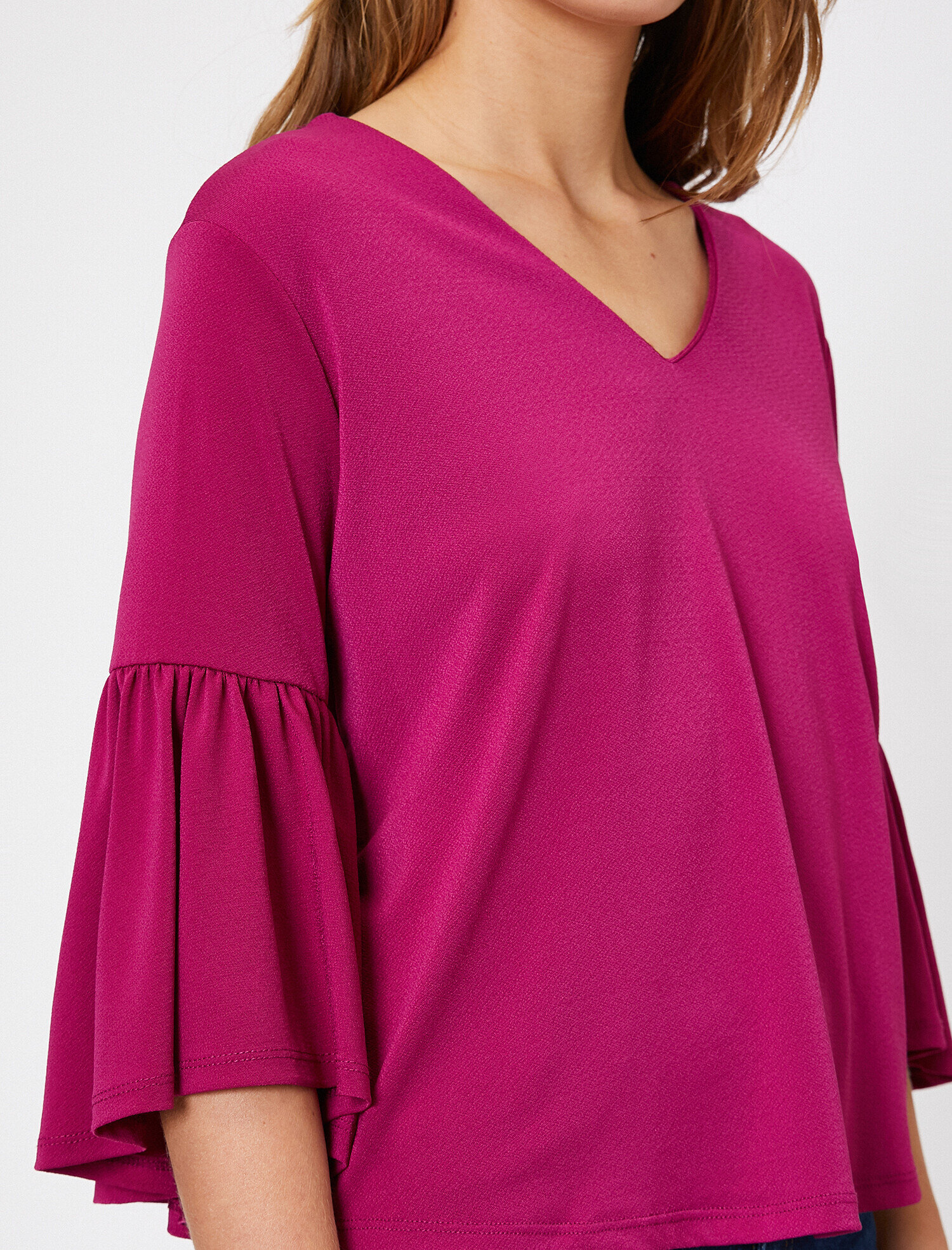   Kol Detaylı Tişört