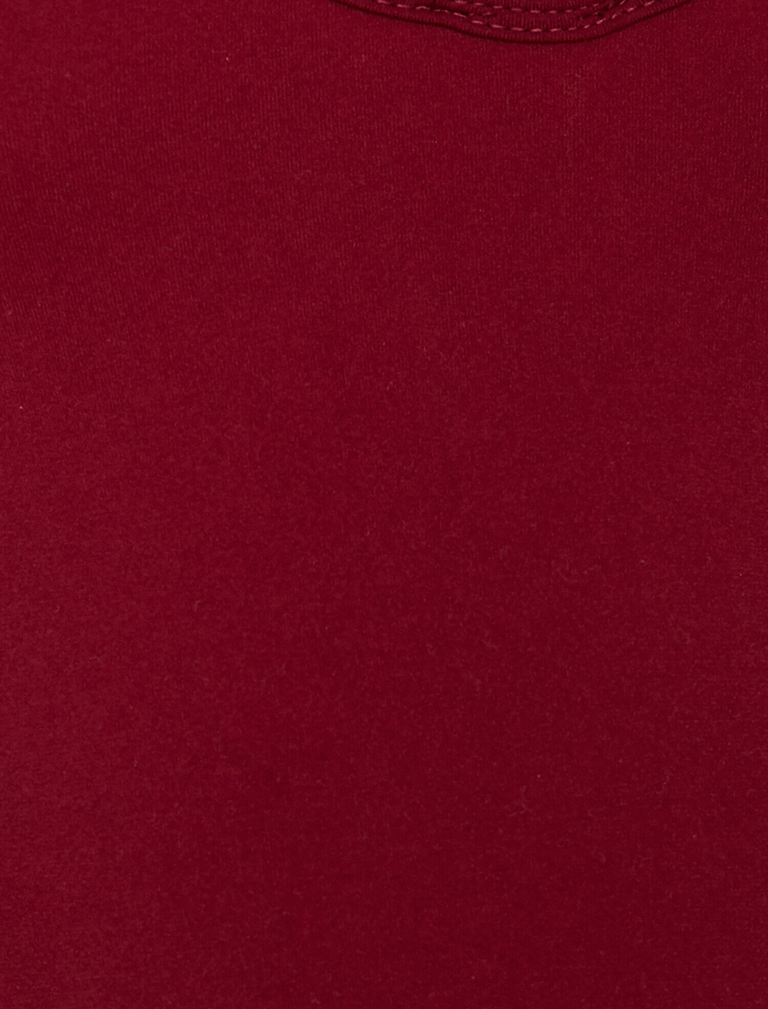   Yaka Detaylı Atlet