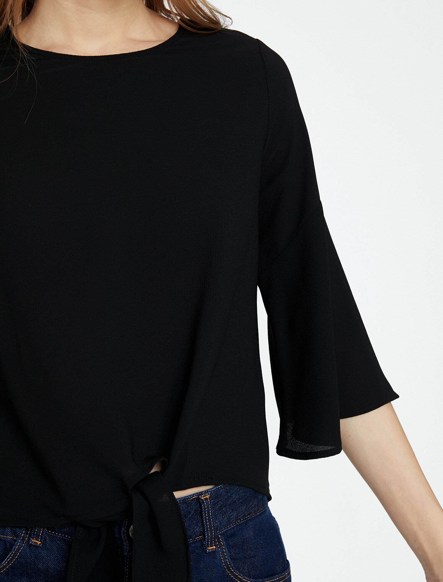   Bağlama Detaylı Bluz