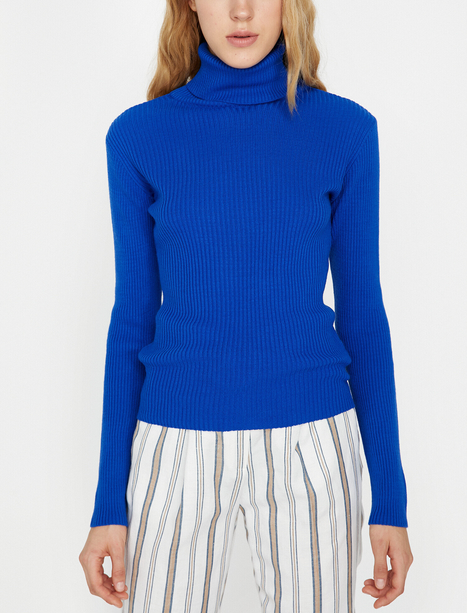   Boğazlı Triko Kazak