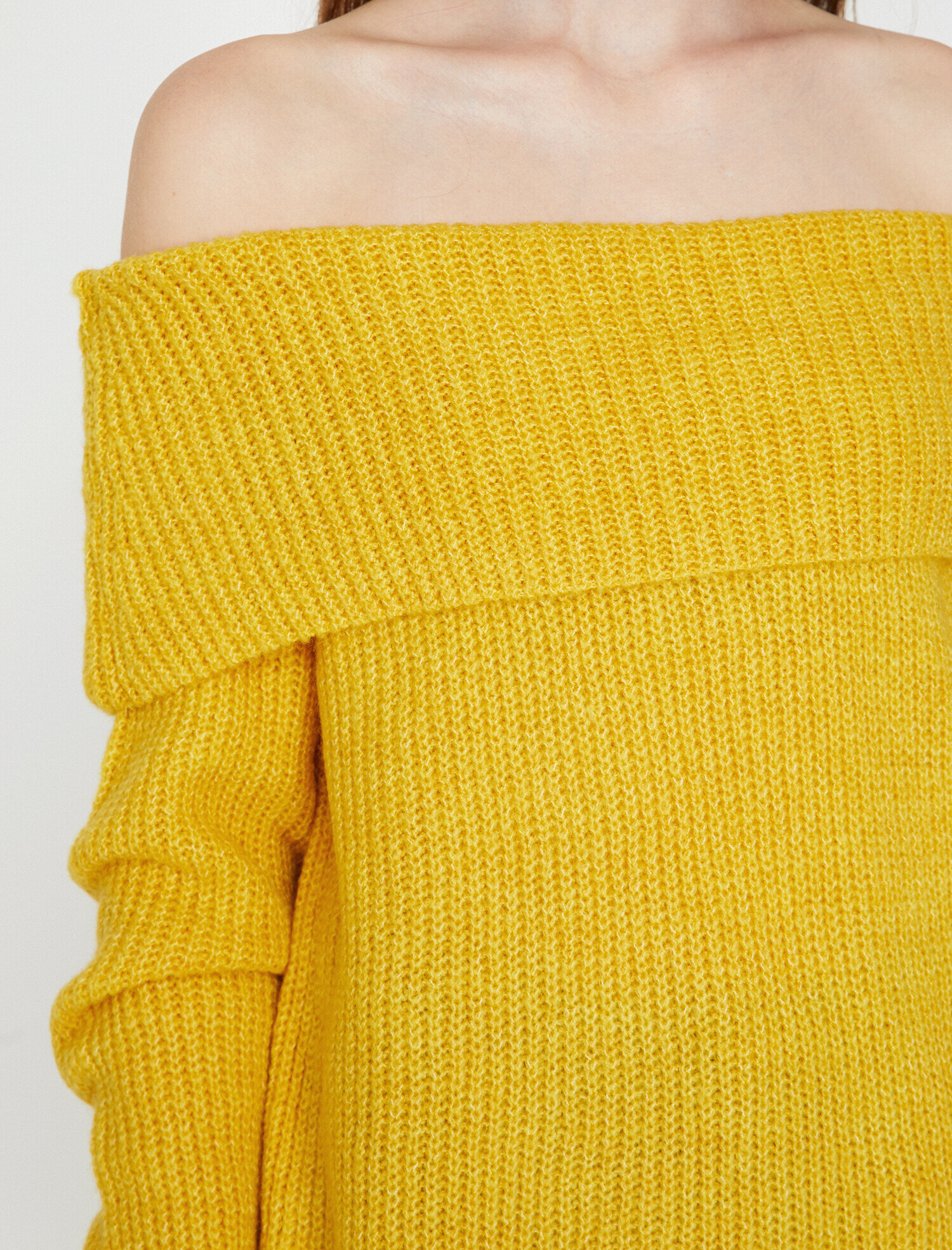   Omzu Açik Triko Kazak