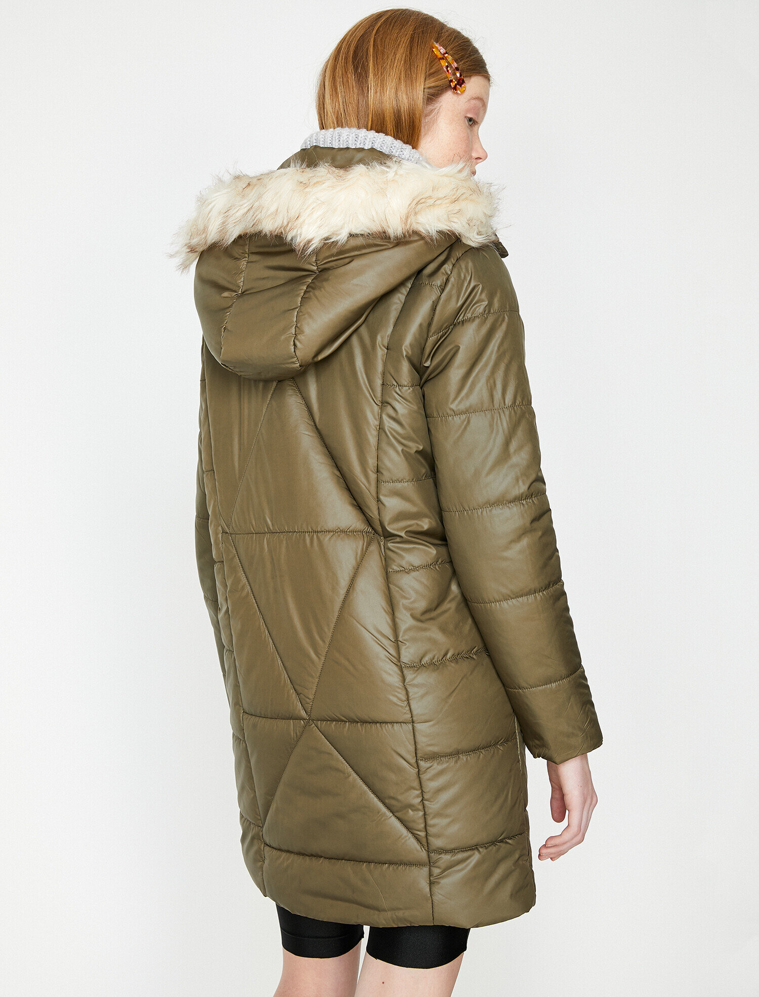 Suni Kürk Detaylı Kapüşonlu Uzun Şişme Mont