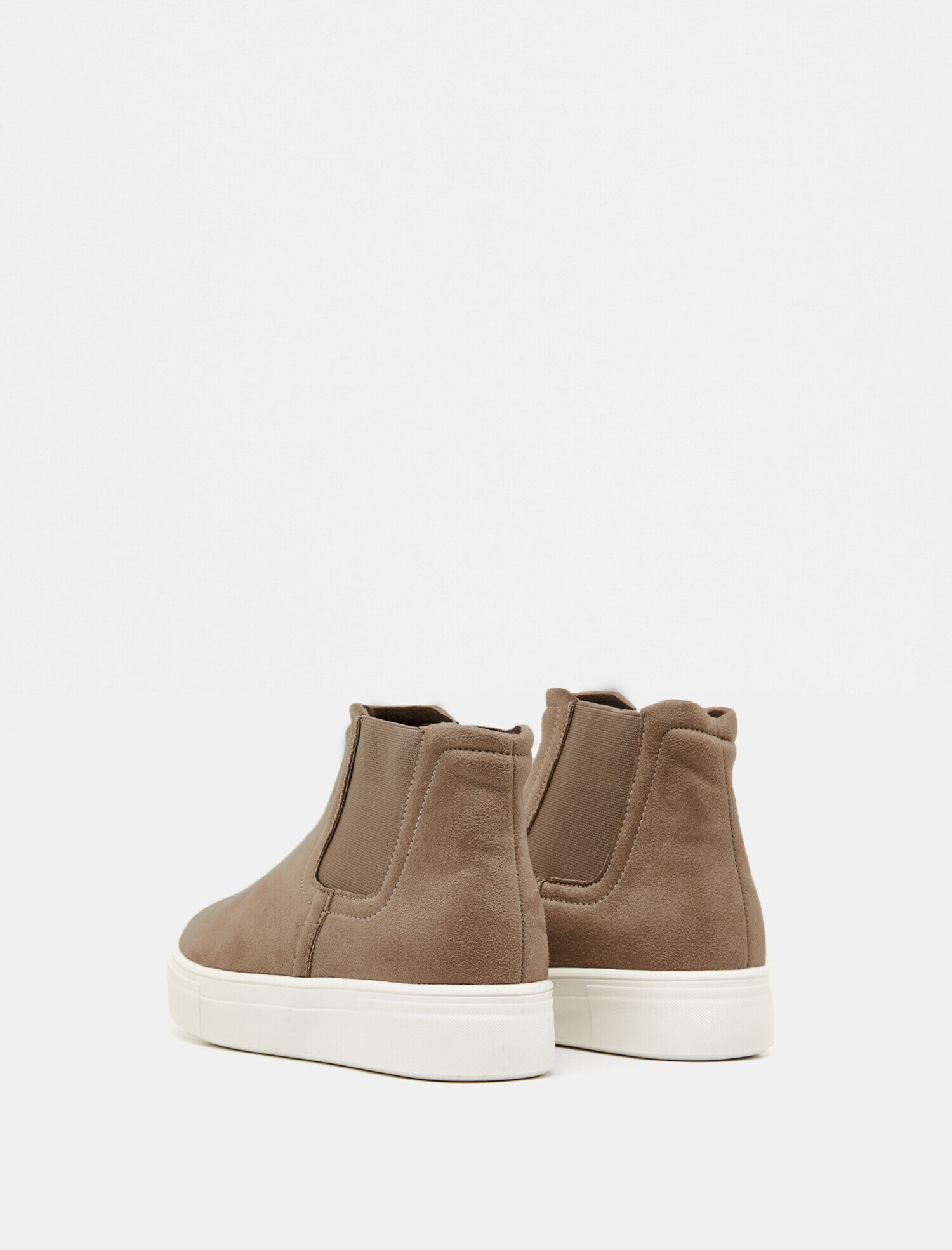  Kadın Bağcıksız Bot