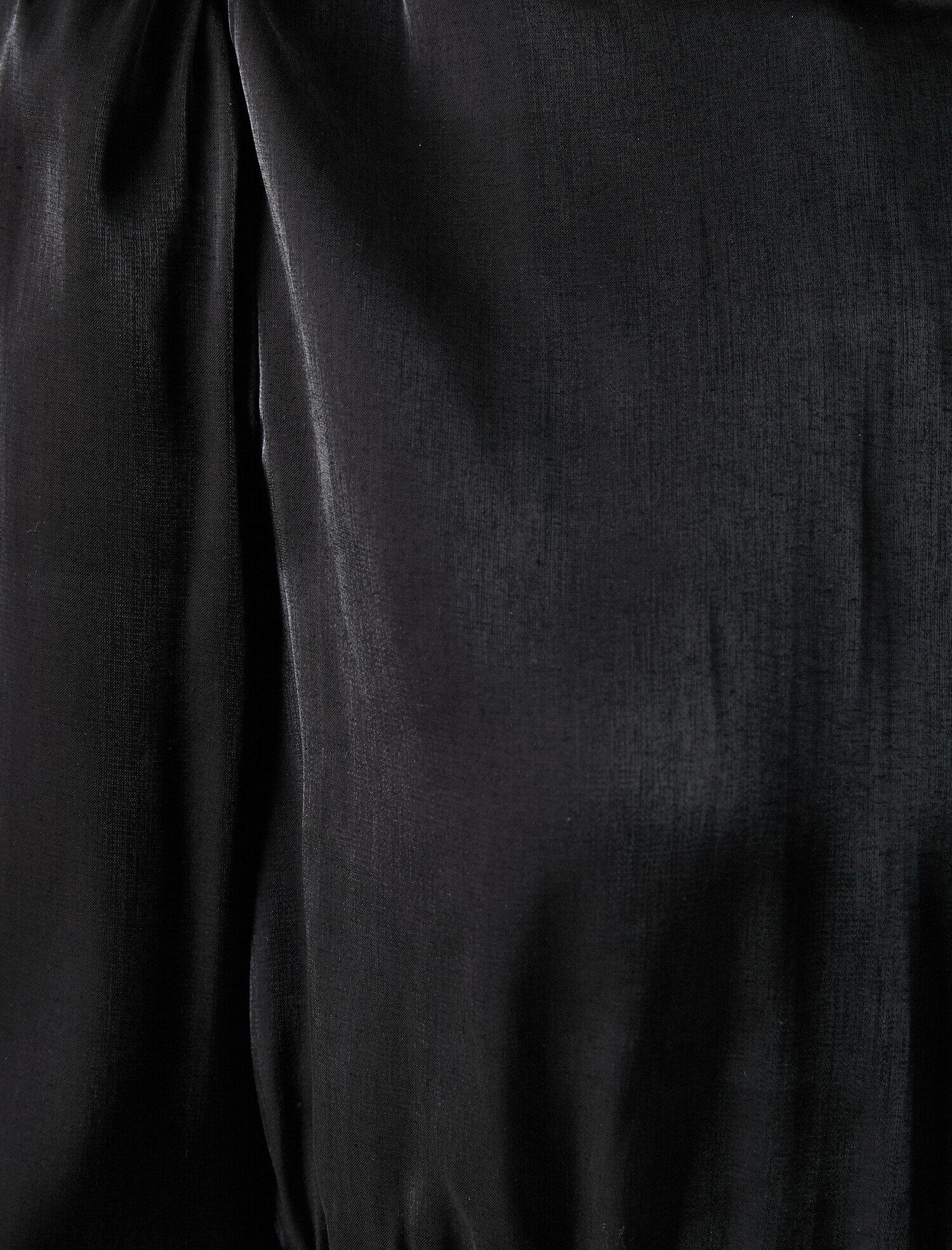   Saten Elbise Sırt Dekolteli Mini