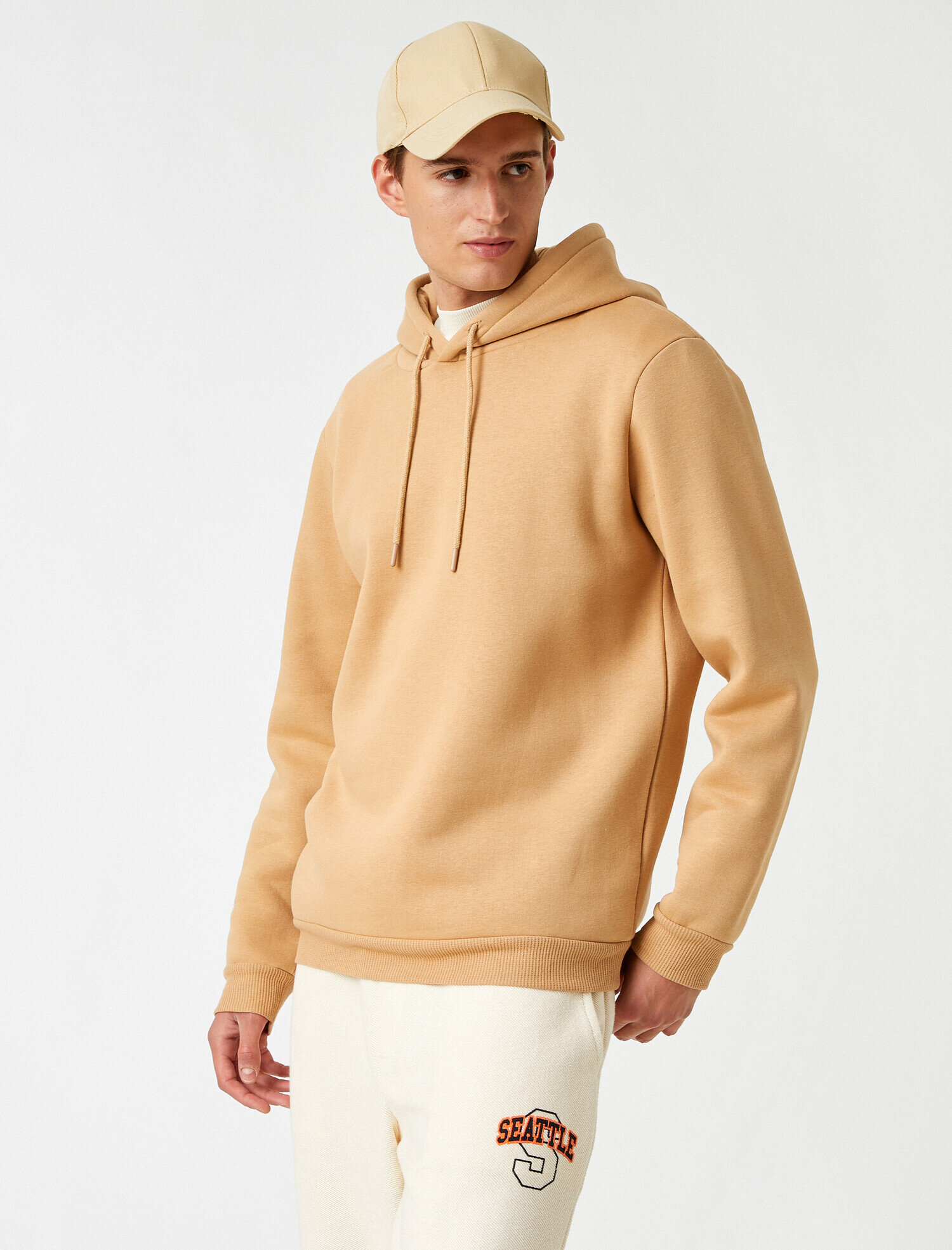  Basic Kapüşonlu Sweatshirt
