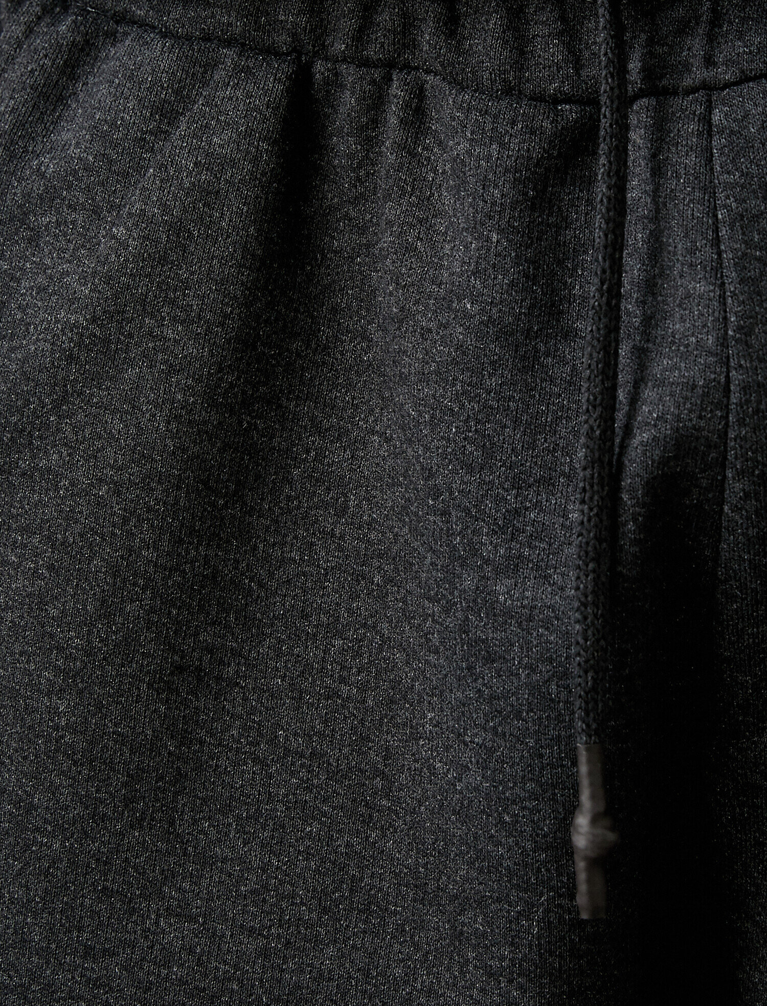   Belden Bağlamalı Bermuda Şort