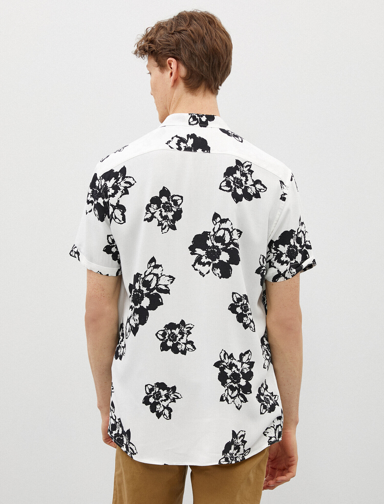   Çiçekli Baskılı Gömlek Kısa Kollu