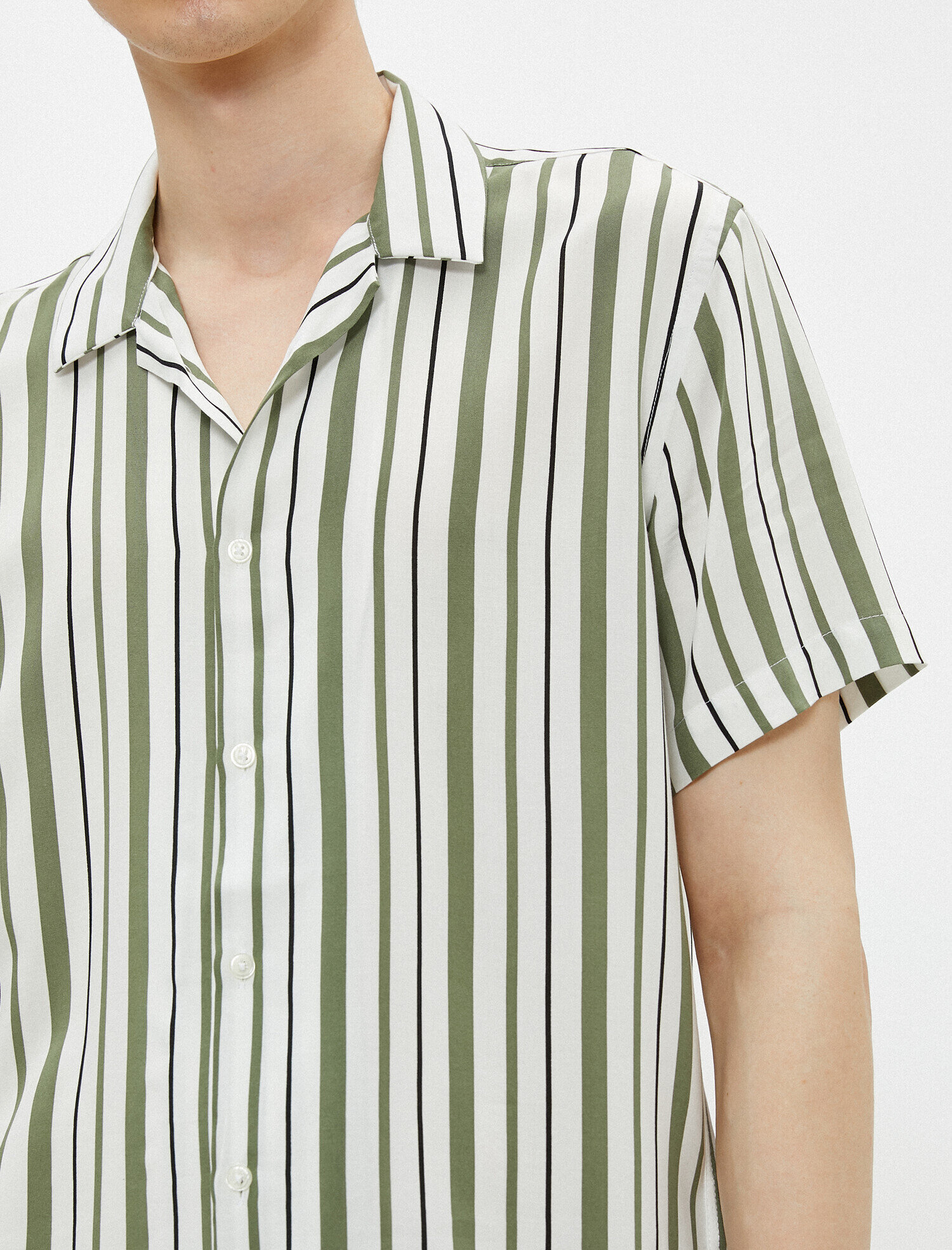   Kısa Kollu Gömlek Çizgili