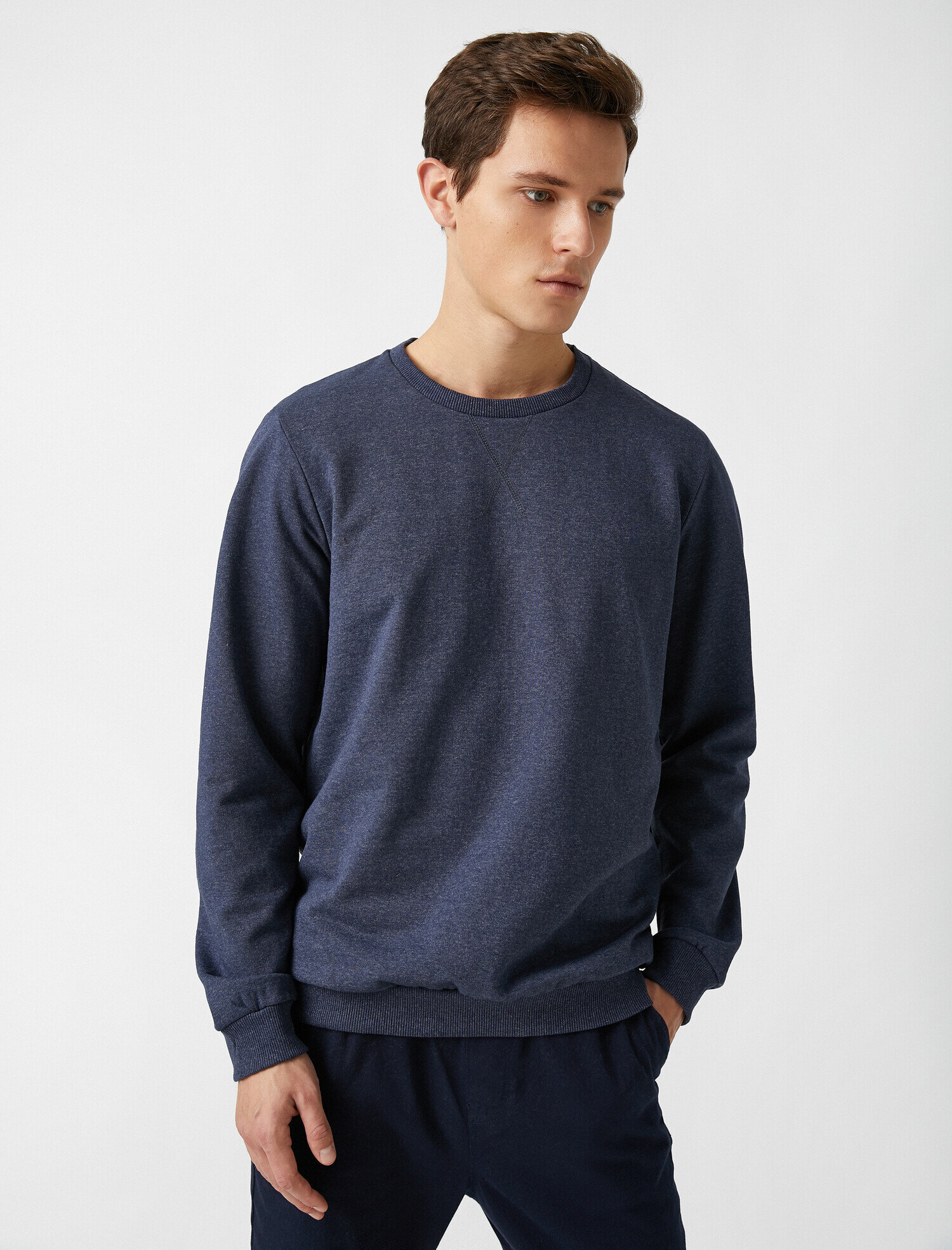   Bisiklet Yaka Basic Sweatshirt