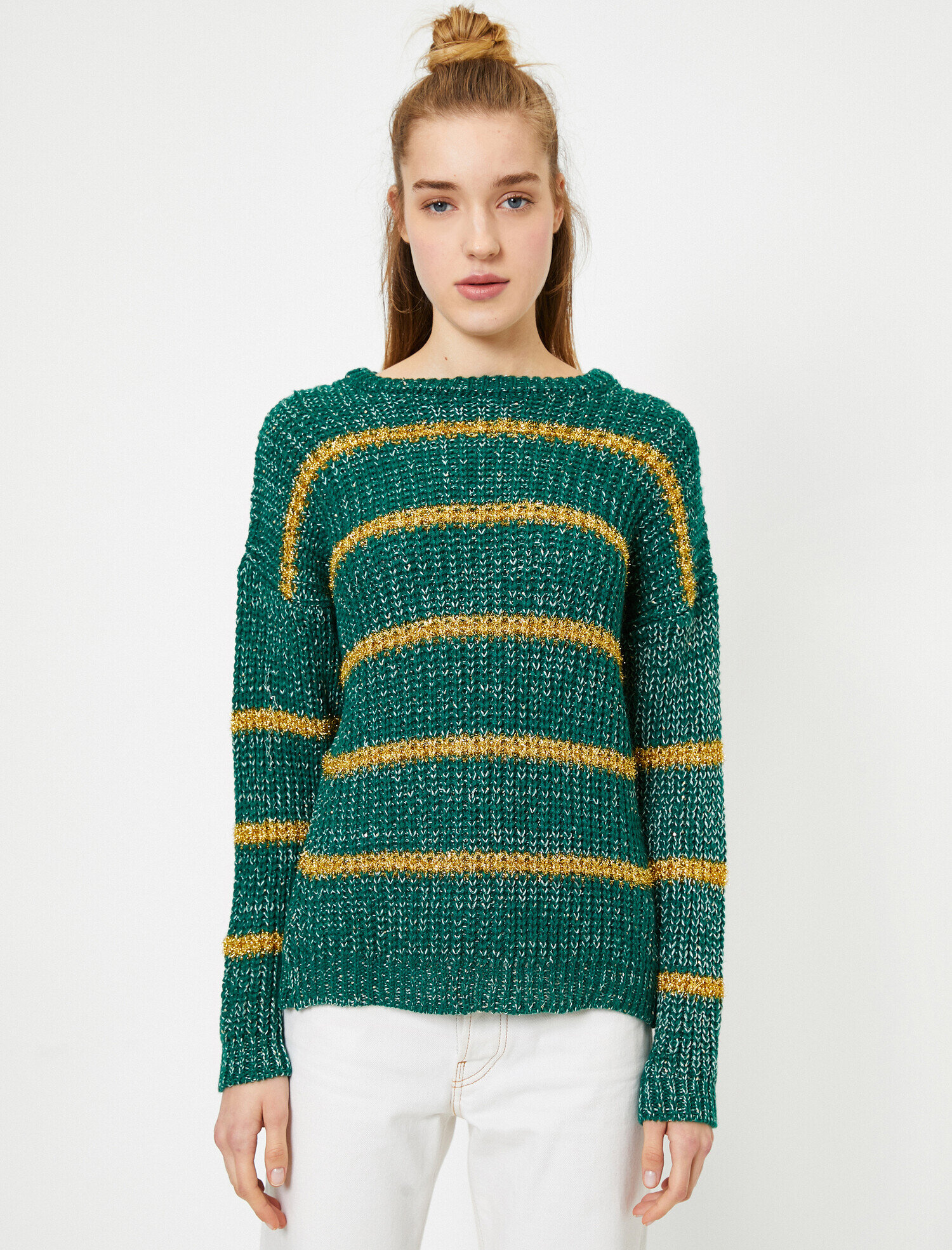   Sırt Detaylı Triko Kazak