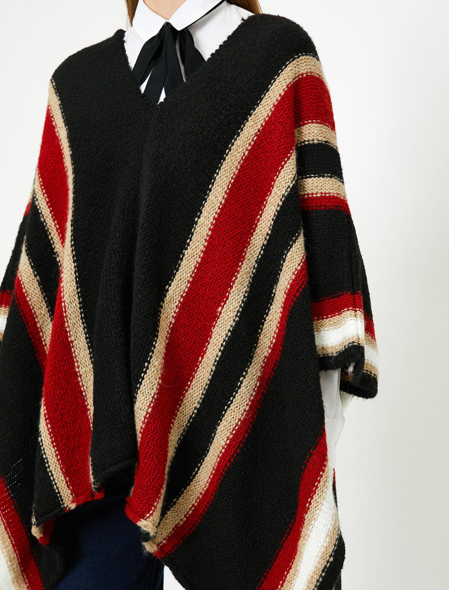   Çizgili Triko Panço