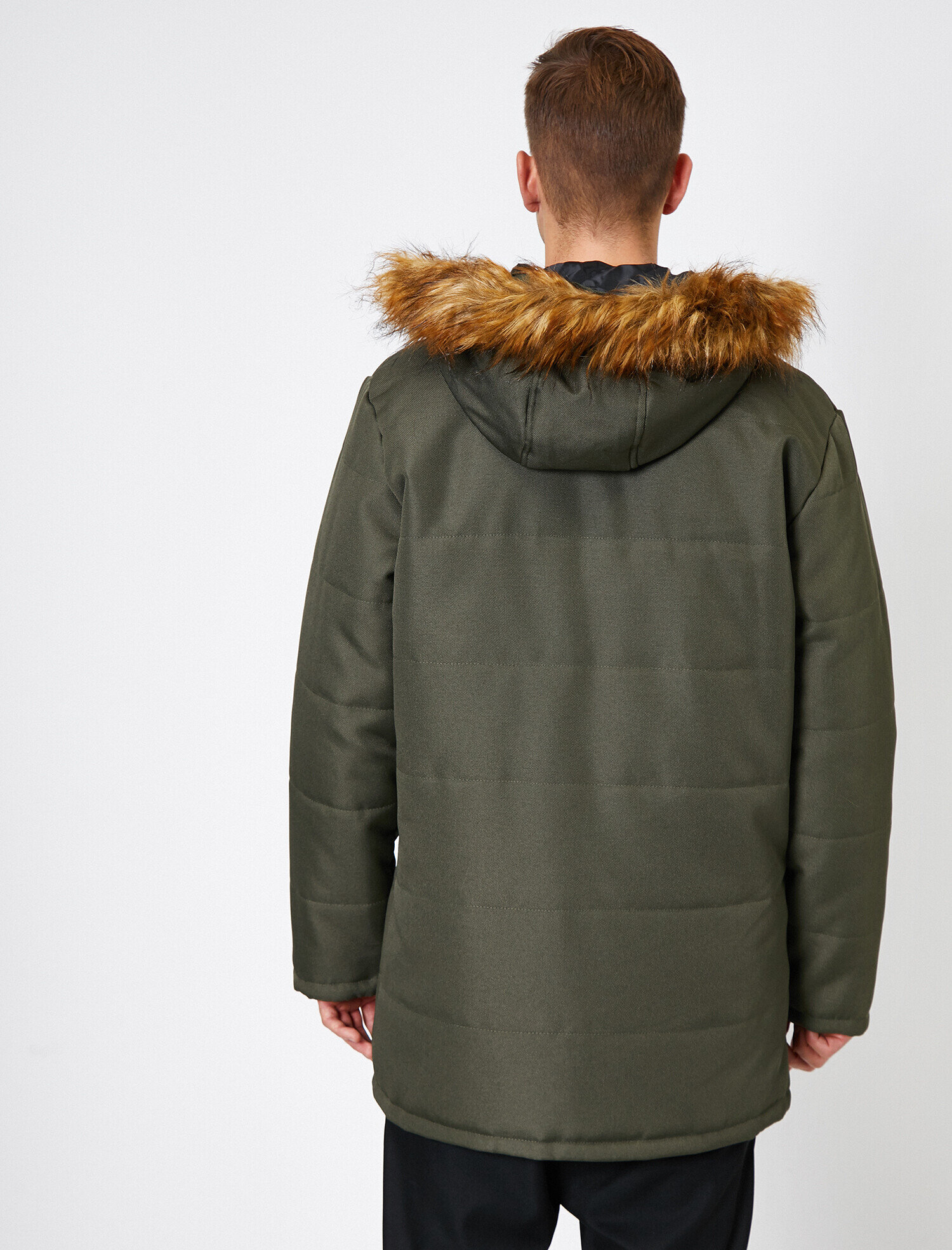   Kapüşonlu Şişme Kaban