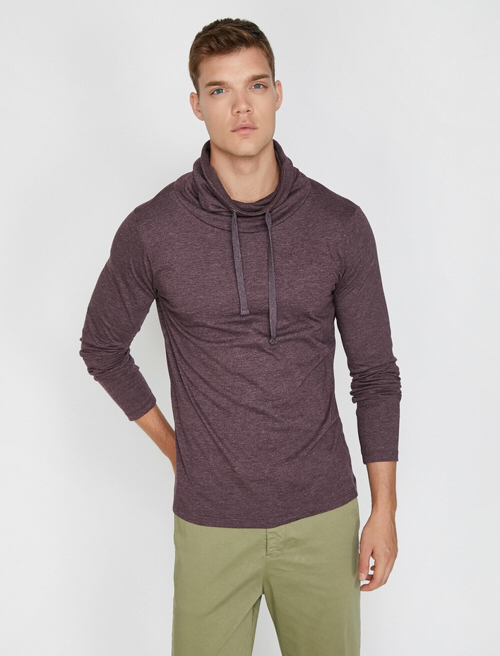  Yüksek Yaka Tişört