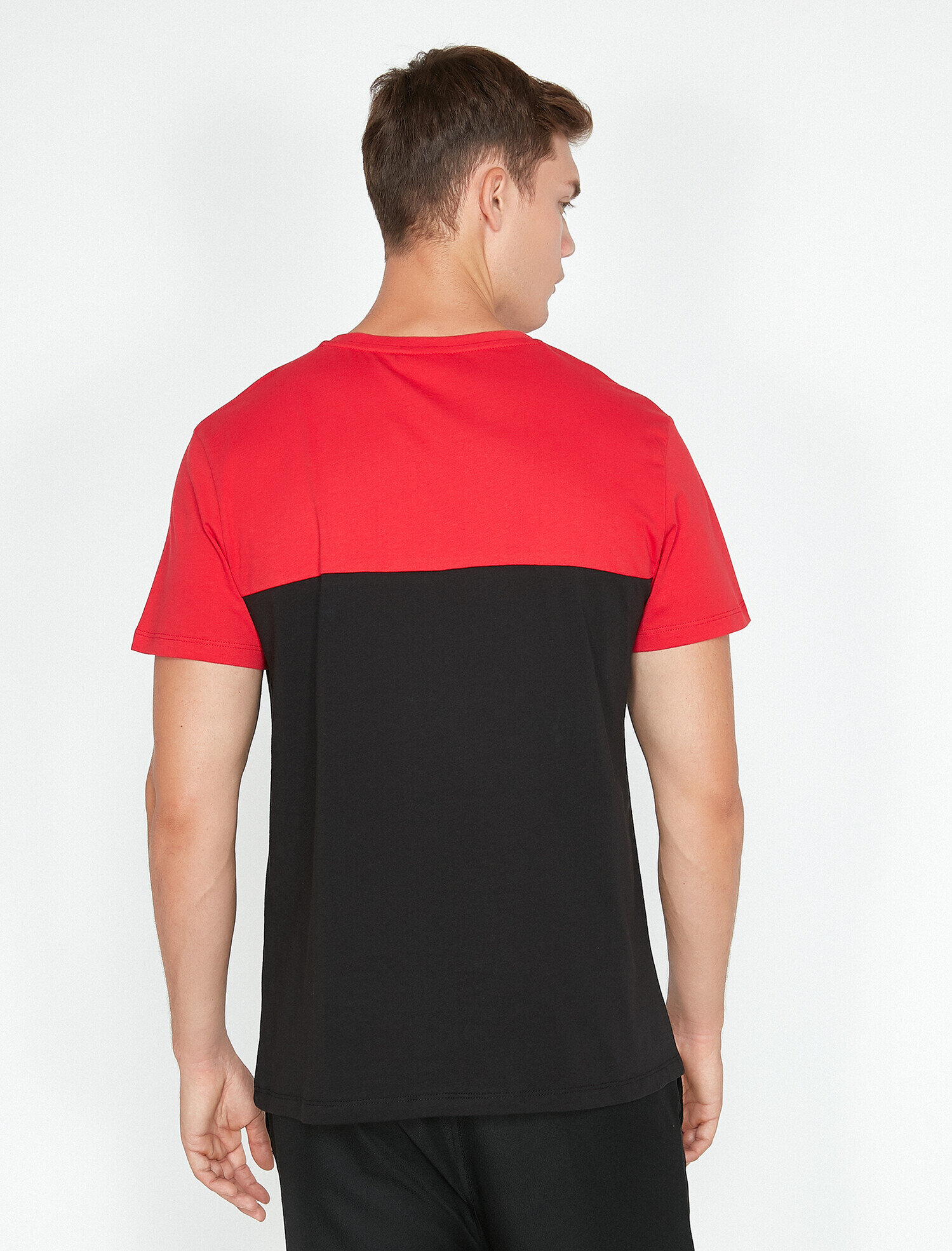  Marvel Lisanslı Yazılı Baskılı T-Shirt