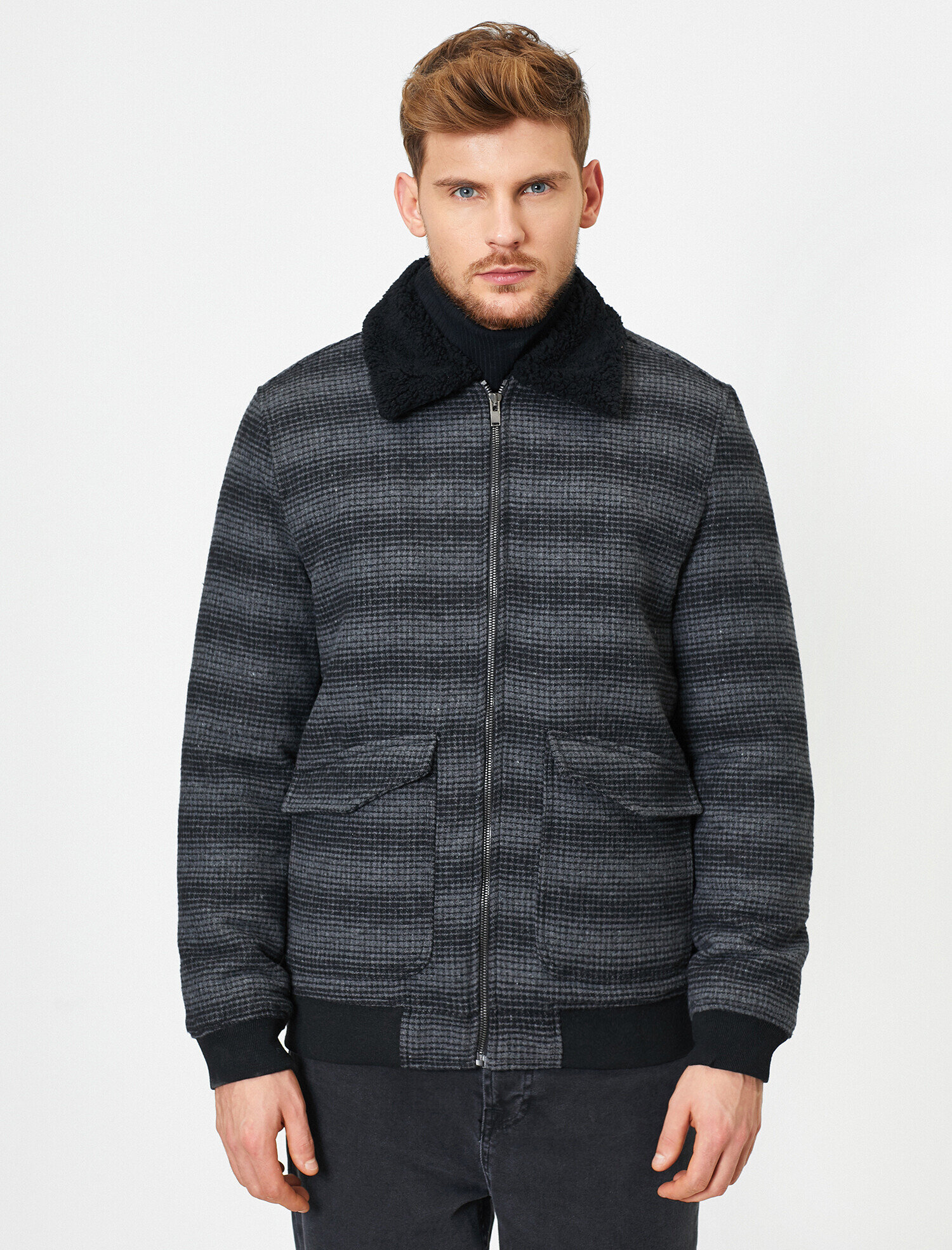   Peluş Yaka Detaylı Mont