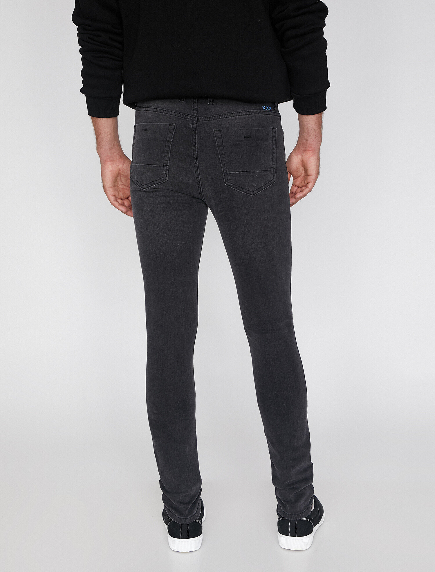   Justin Jean Pantolon