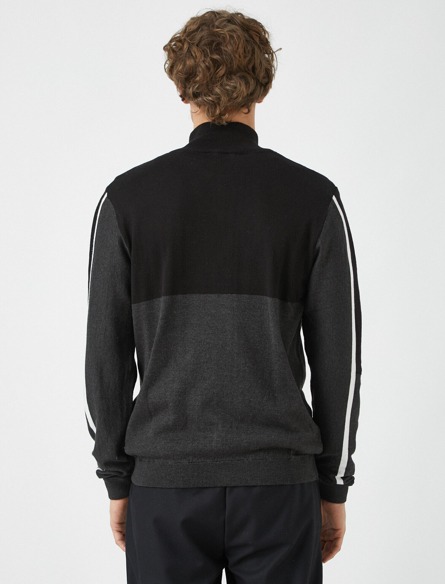   Şeritli Fermuarlı Dik Yaka Triko Hırka