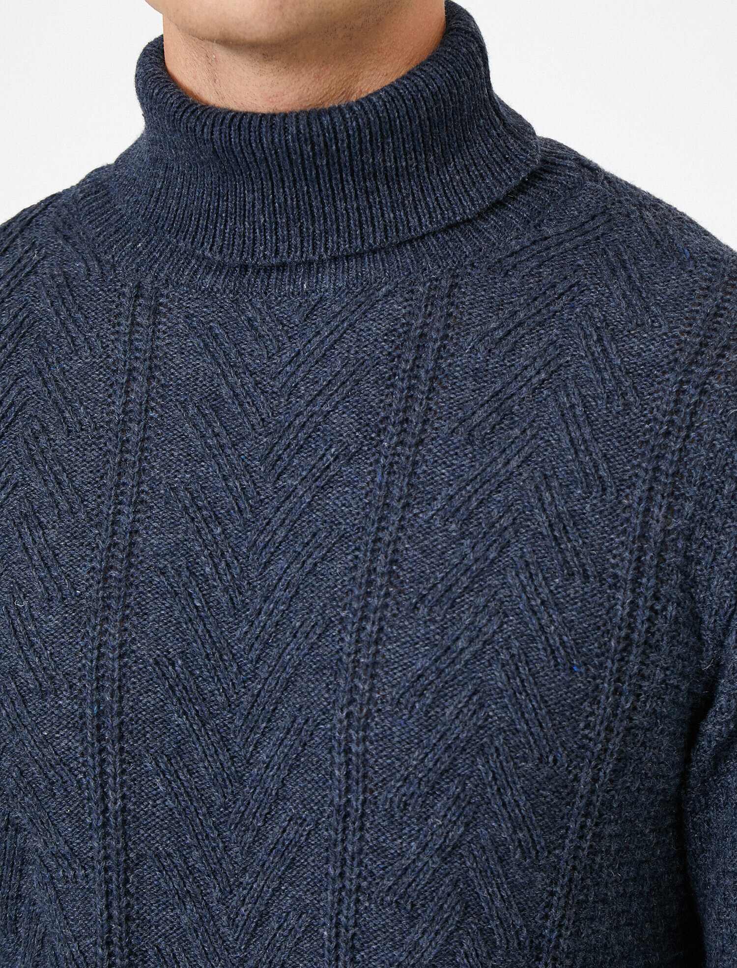   Boğazlı Triko Kazak