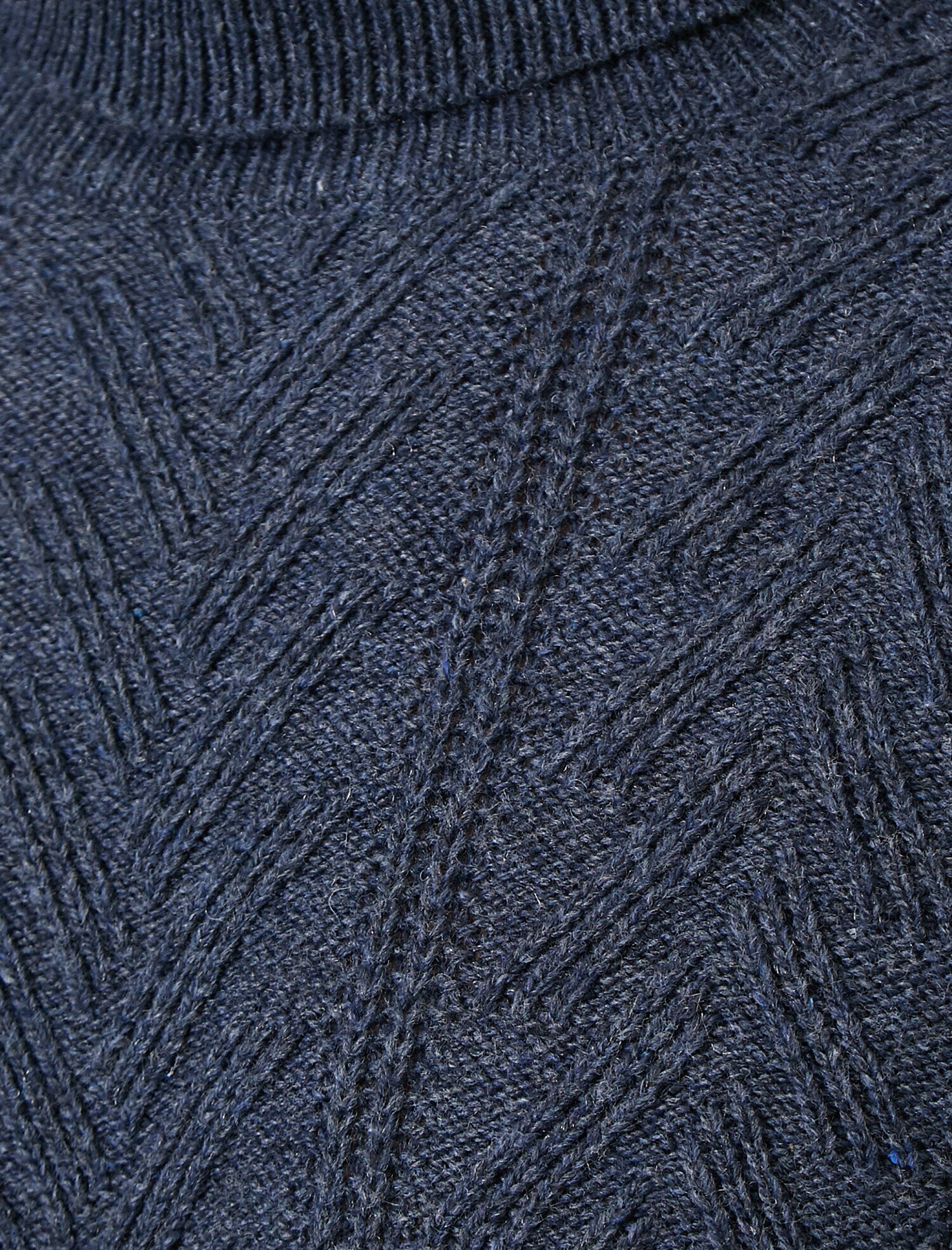   Boğazlı Triko Kazak