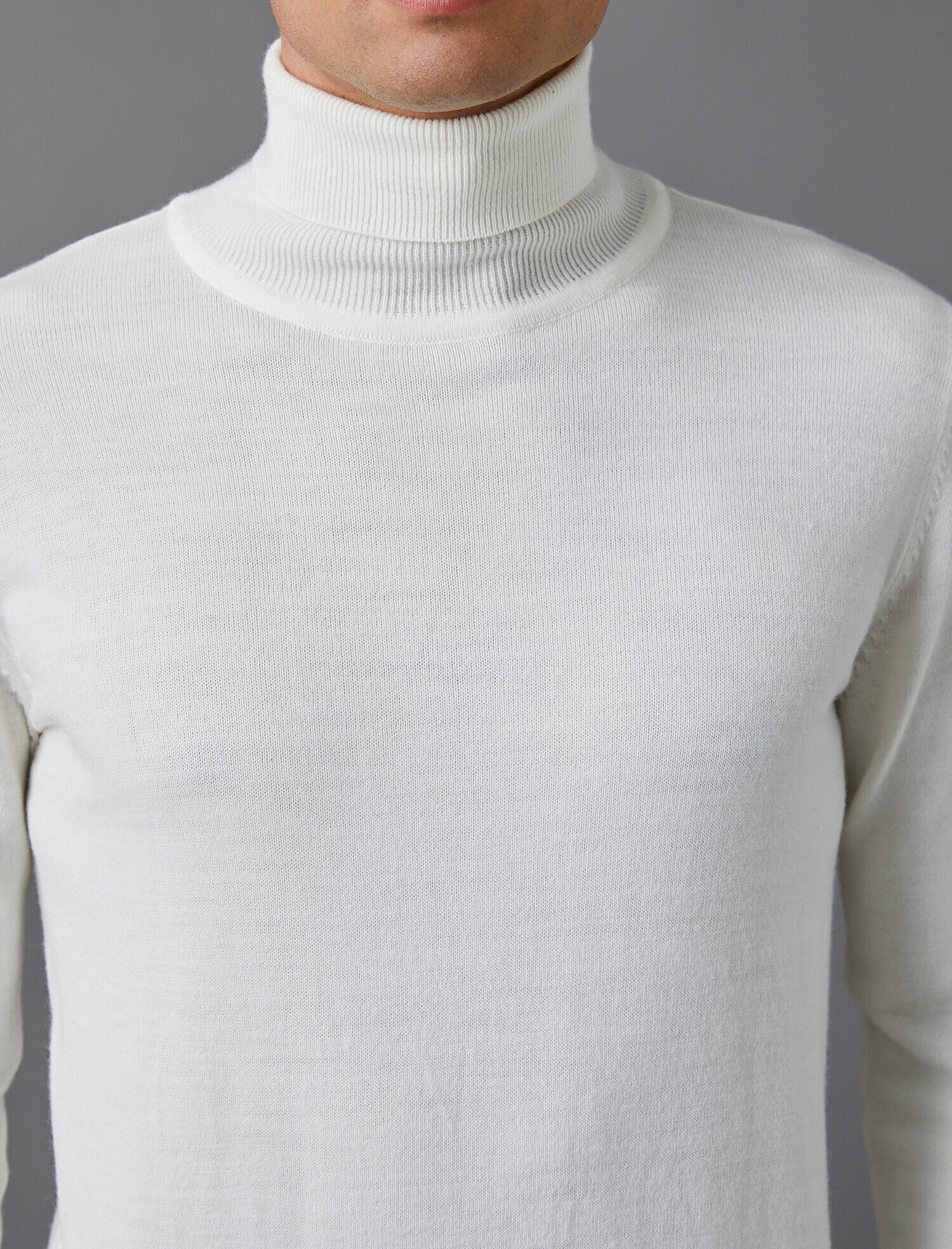   Boğazlı Triko Kazak