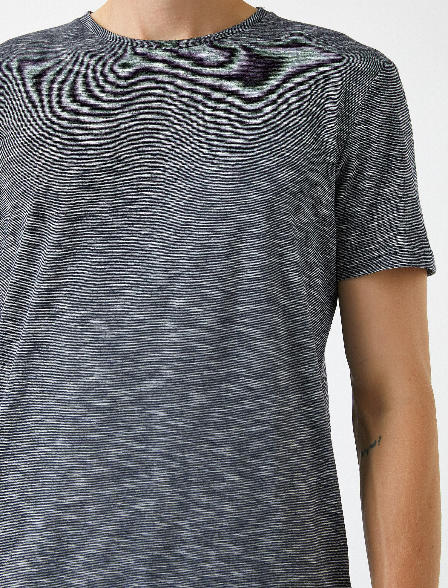   Kırçıllı Basic Tişört