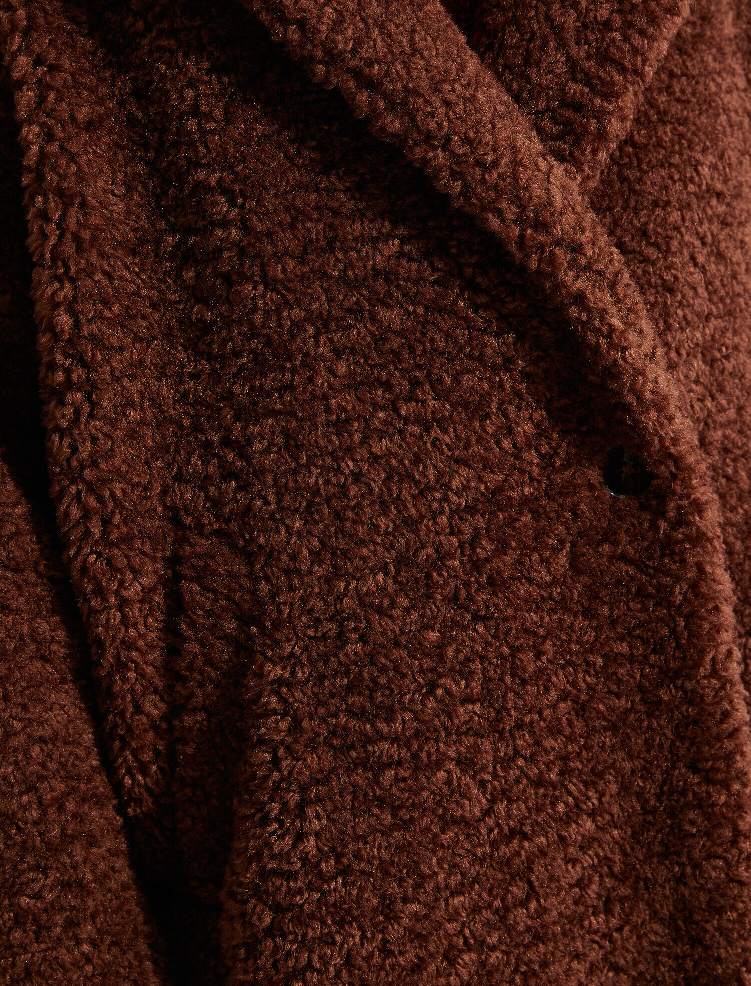   Katlı Yaka Düğmeli Cepli Peluş Kaban