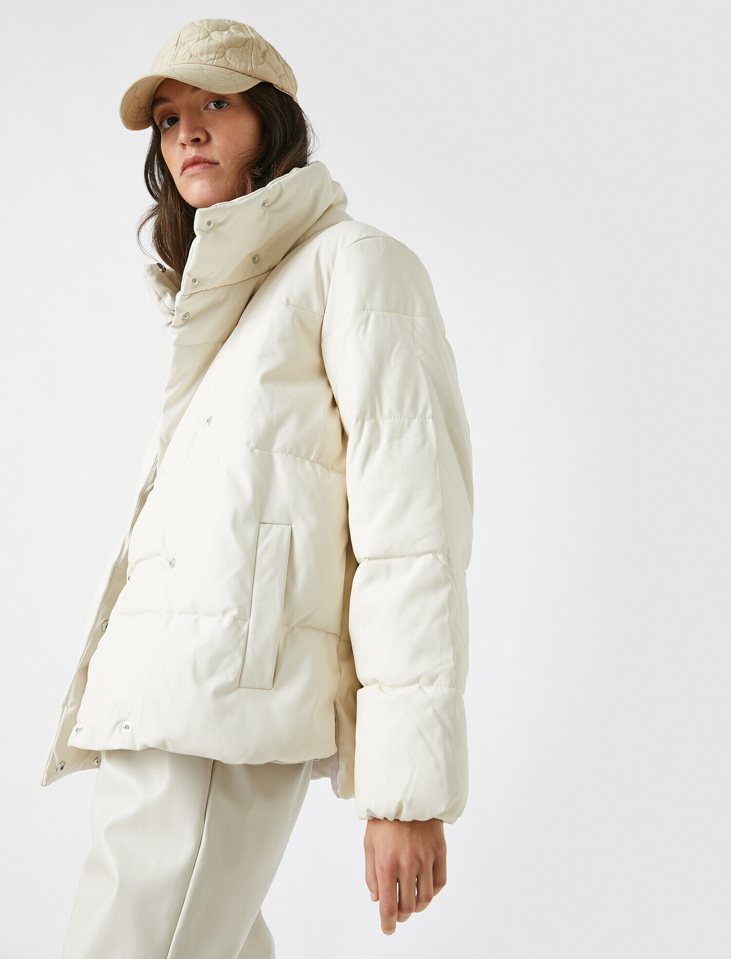   Dik Yaka Çıtçıtlı Anorak Mont