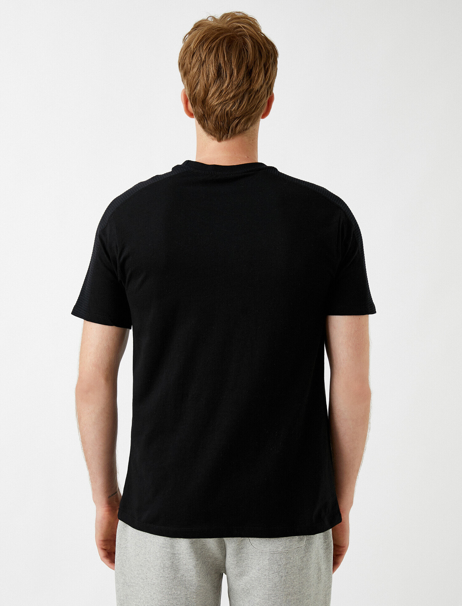   Slim Fit Basic Tişört Pamuklu