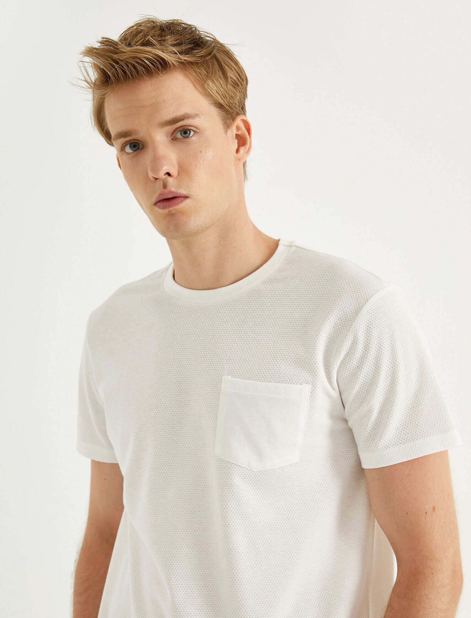   Basic Tişört Cepli