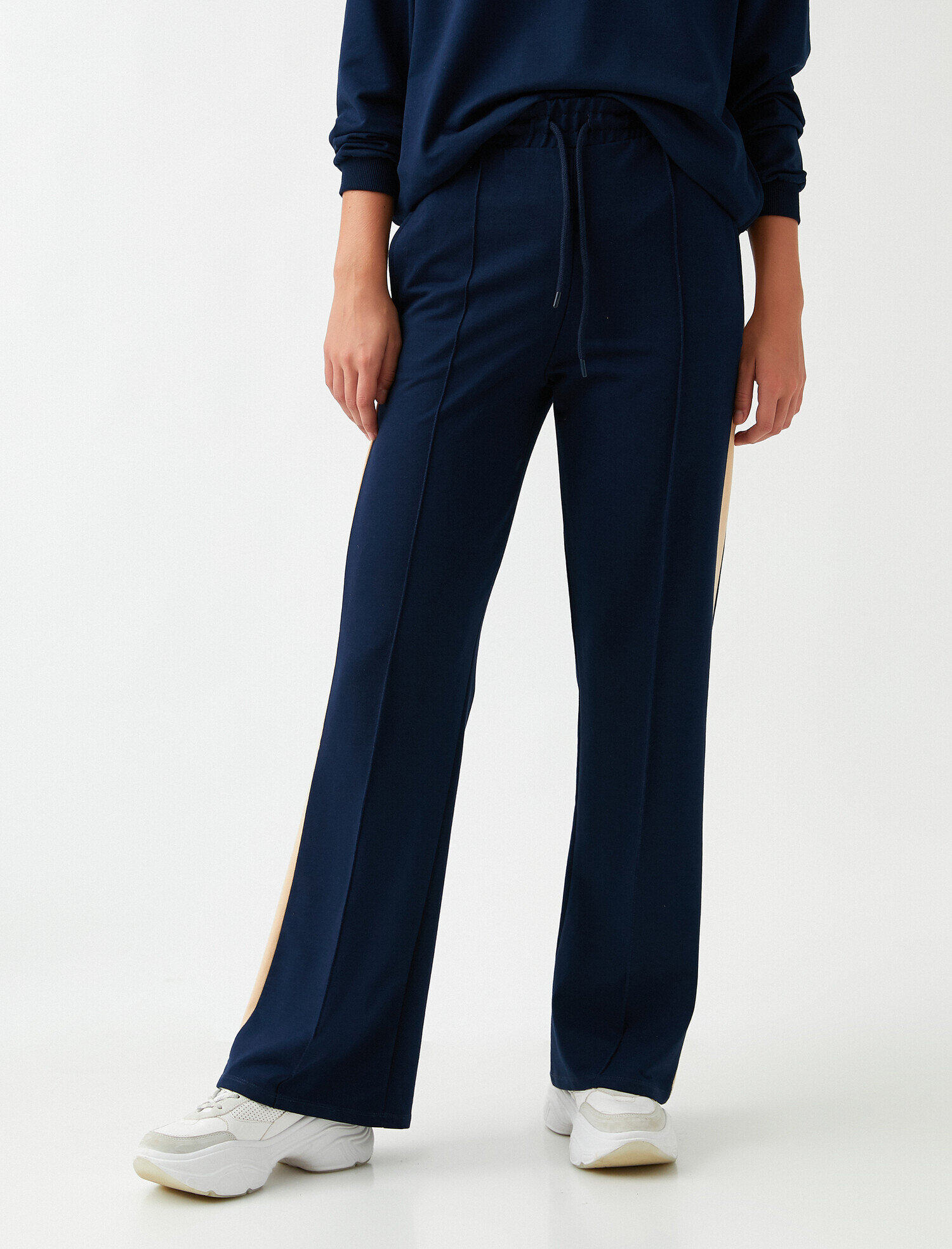   Şerit Detaylı Eşofman Altı Geniş Paça