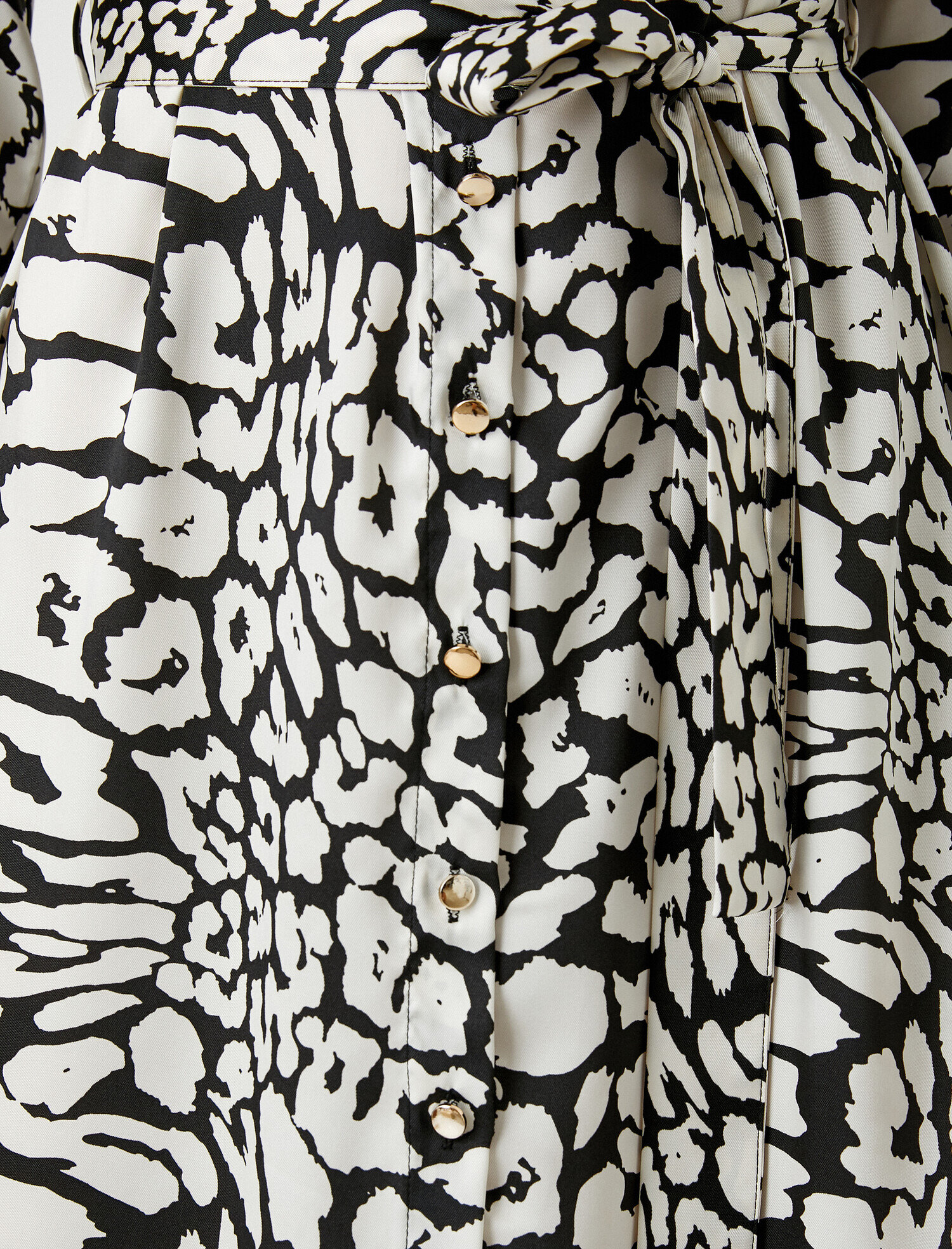   Beli Kuşaklı Gömlek Elbise Desenli Midi