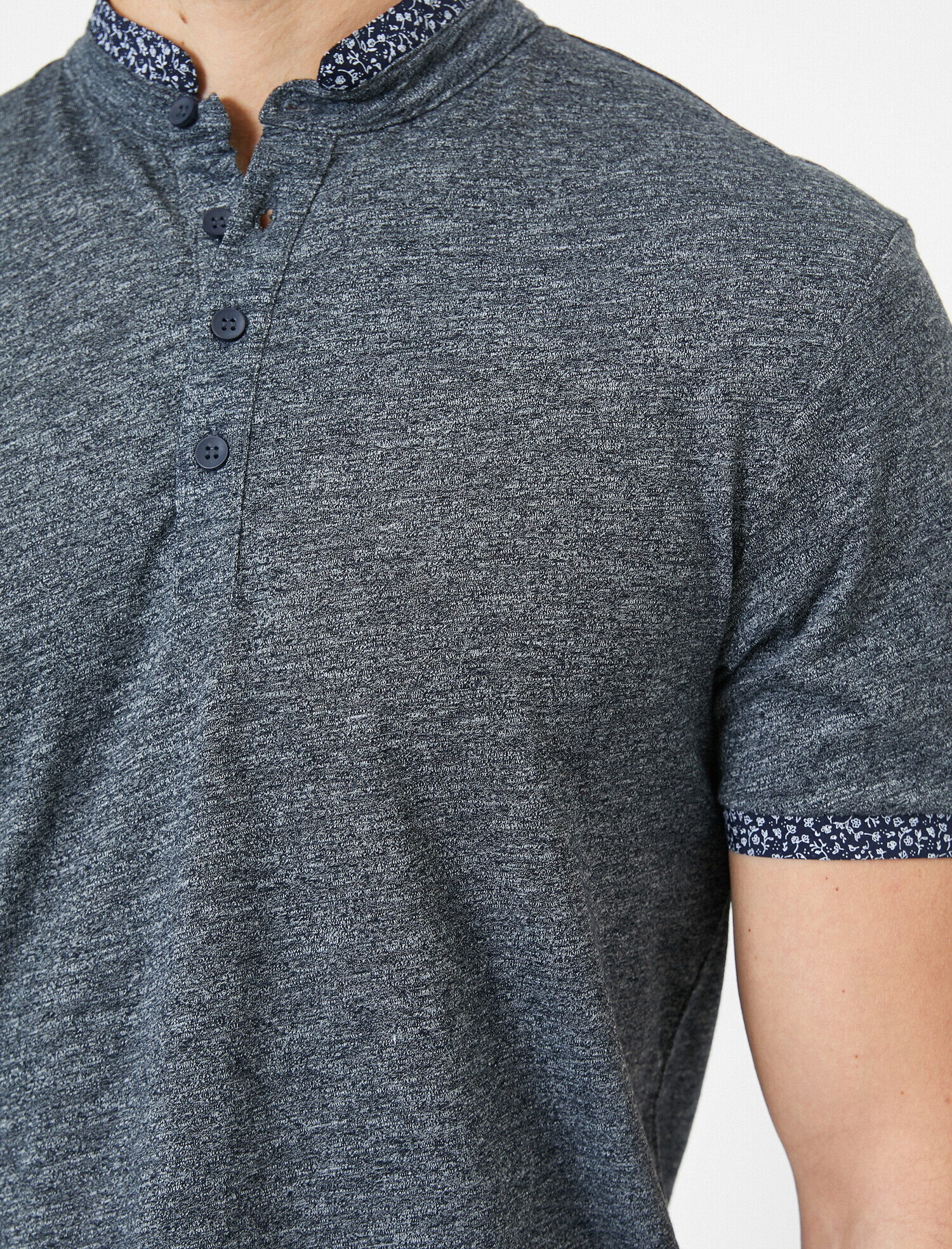   Hakim Yaka Polo Yaka Tişört