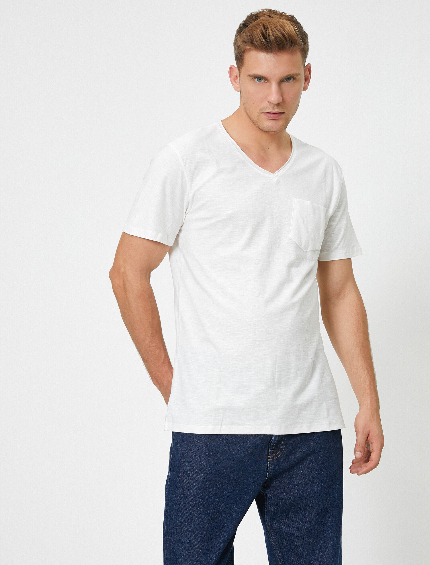   Basic Tişört V Yaka Kısa Kollu Cep Detaylı