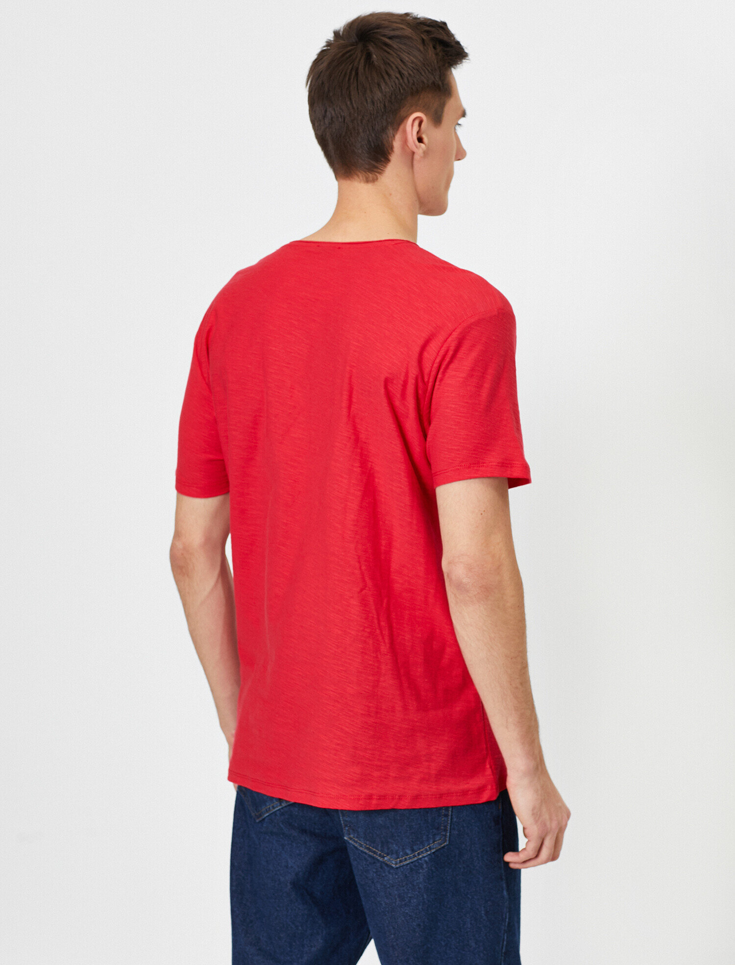 Basic Tişört V Yaka Kısa Kollu Cep Detaylı