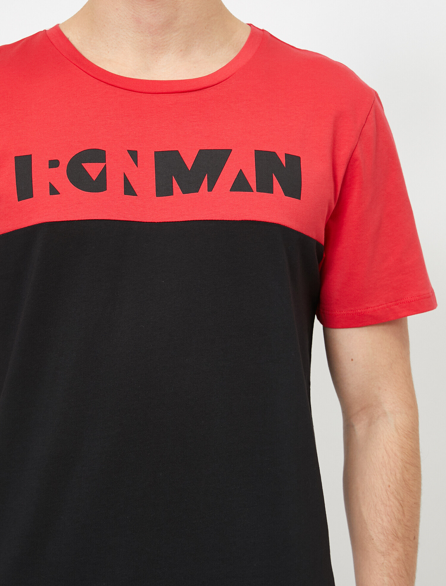   Marvel Lisanslı Baskılı T-Shirt