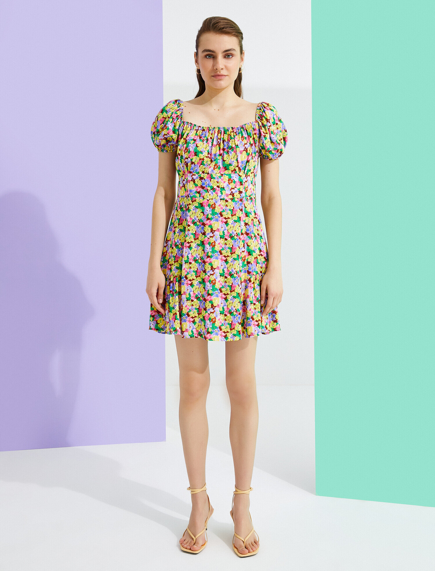   Çiçekli Yazlık Elbise Kısa Kollu Kare Yaka Mini